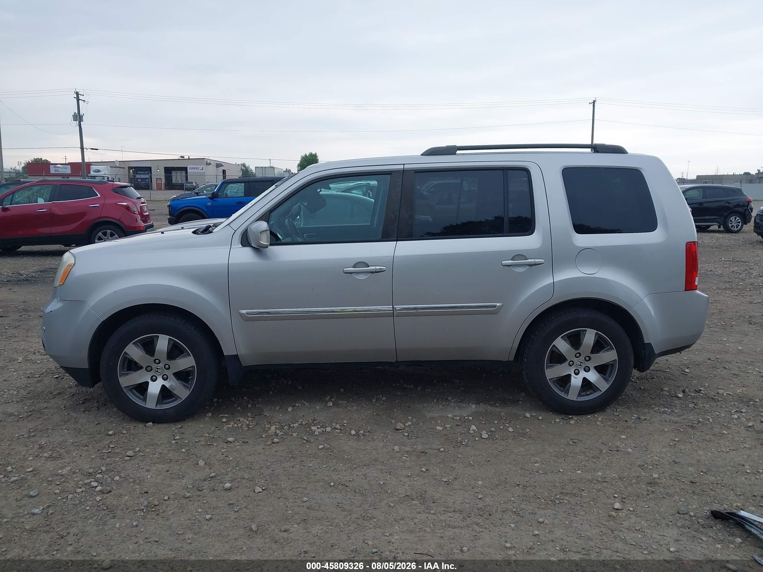 2015 Honda Pilot Touring Серебряный vin: 5FNYF4H90FB016222