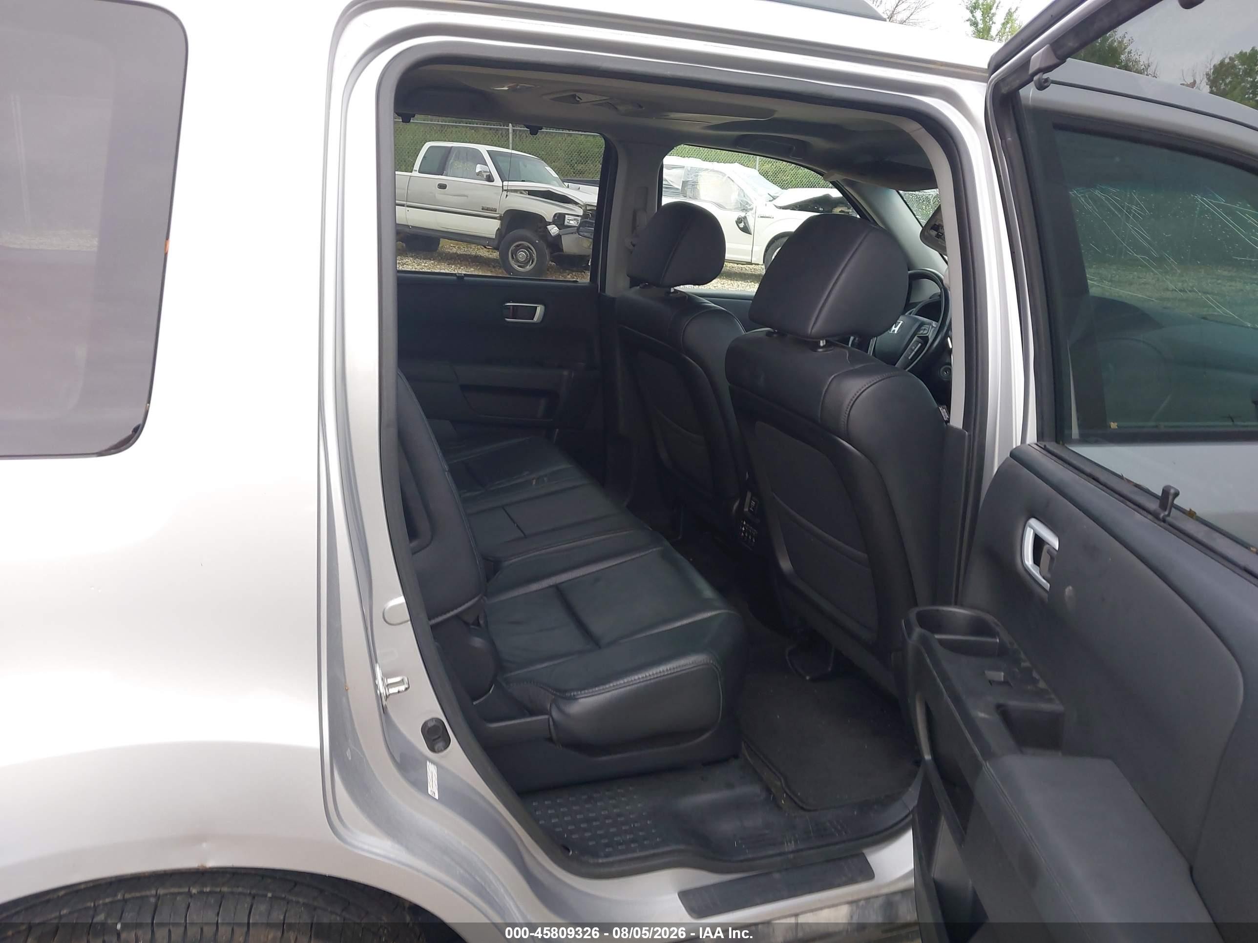 2015 Honda Pilot Touring Серебряный vin: 5FNYF4H90FB016222
