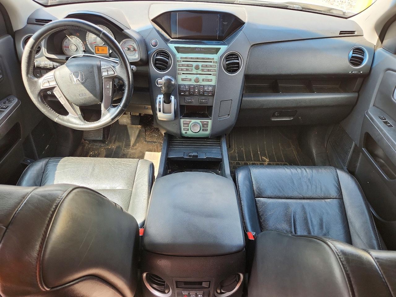 2010 Honda Pilot Touring Silver vin: 5FNYF4H91AB014486