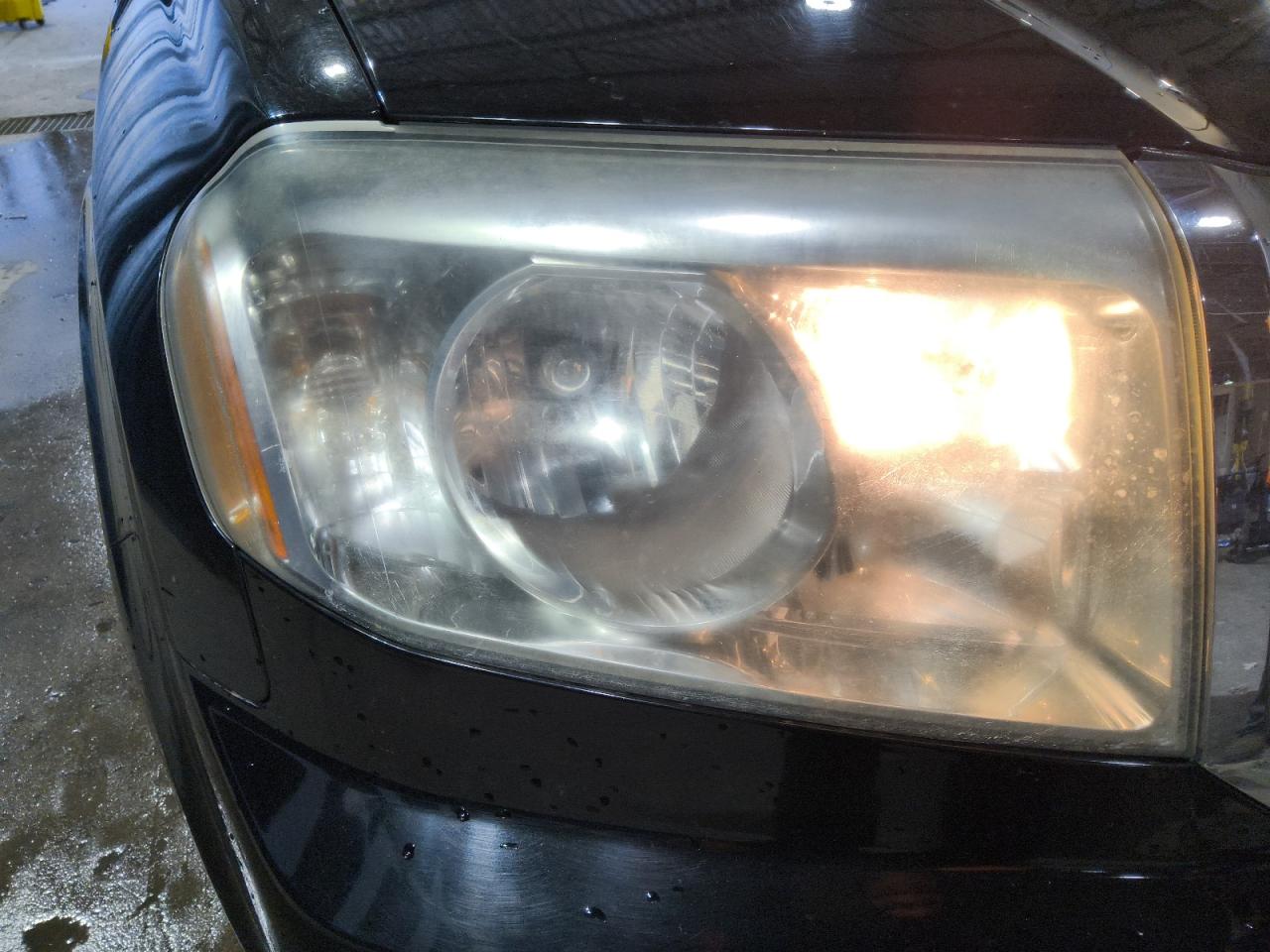 2010 Honda Pilot Touring Black vin: 5FNYF4H91AB502272 Damage: Right Head Lamp, Faded, Repair Required
