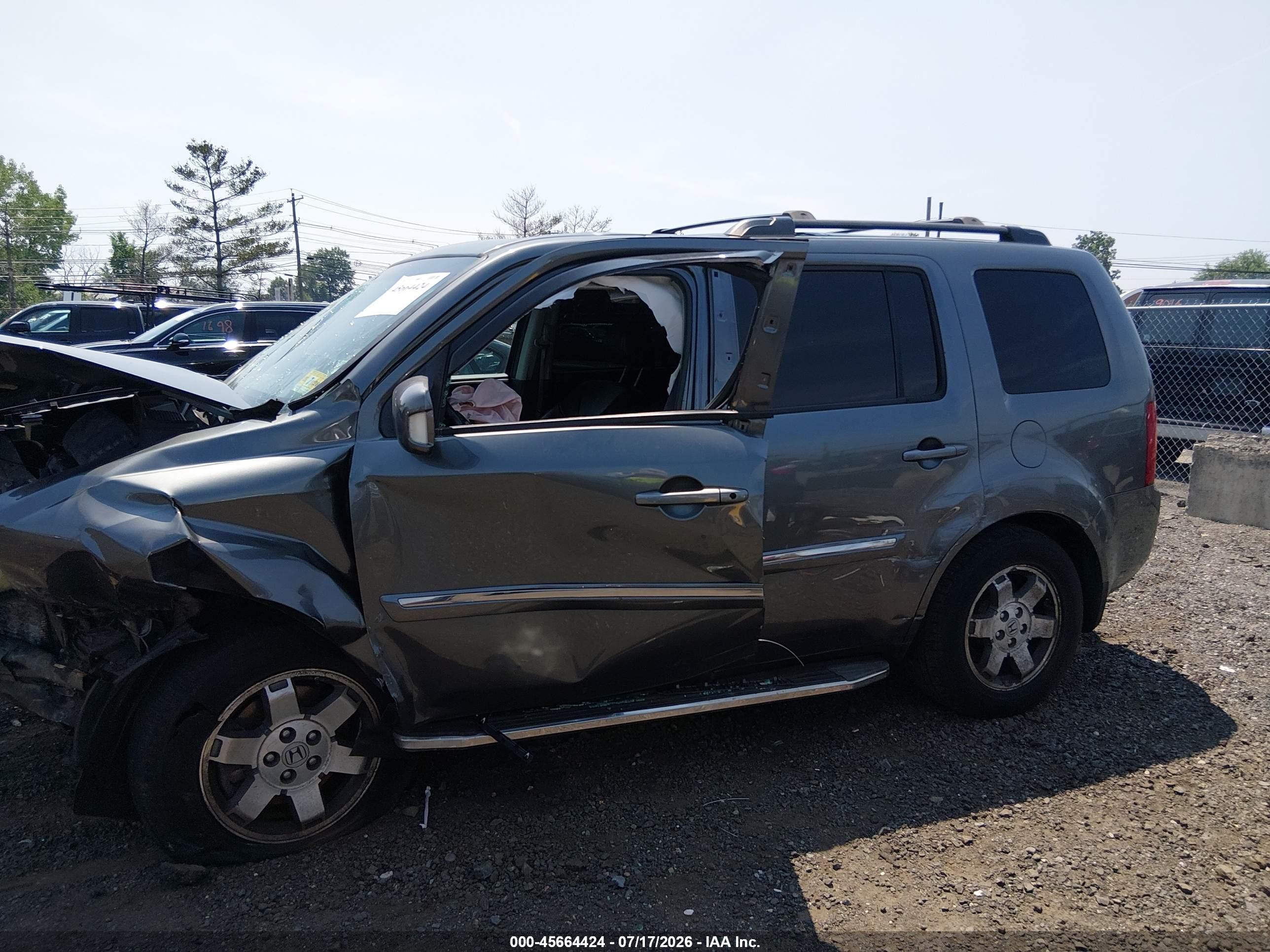 2011 Honda Pilot Touring Серый vin: 5FNYF4H91BB012609