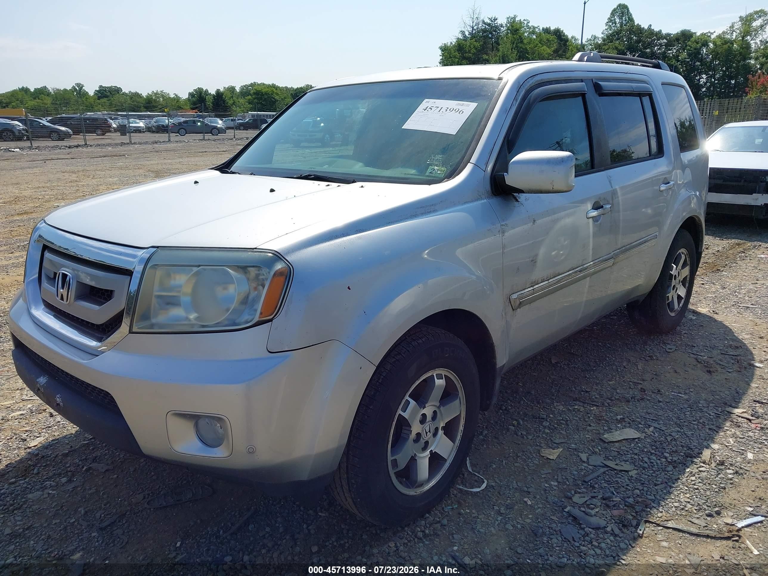 2011 Honda Pilot Touring Silver vin: 5FNYF4H91BB075354