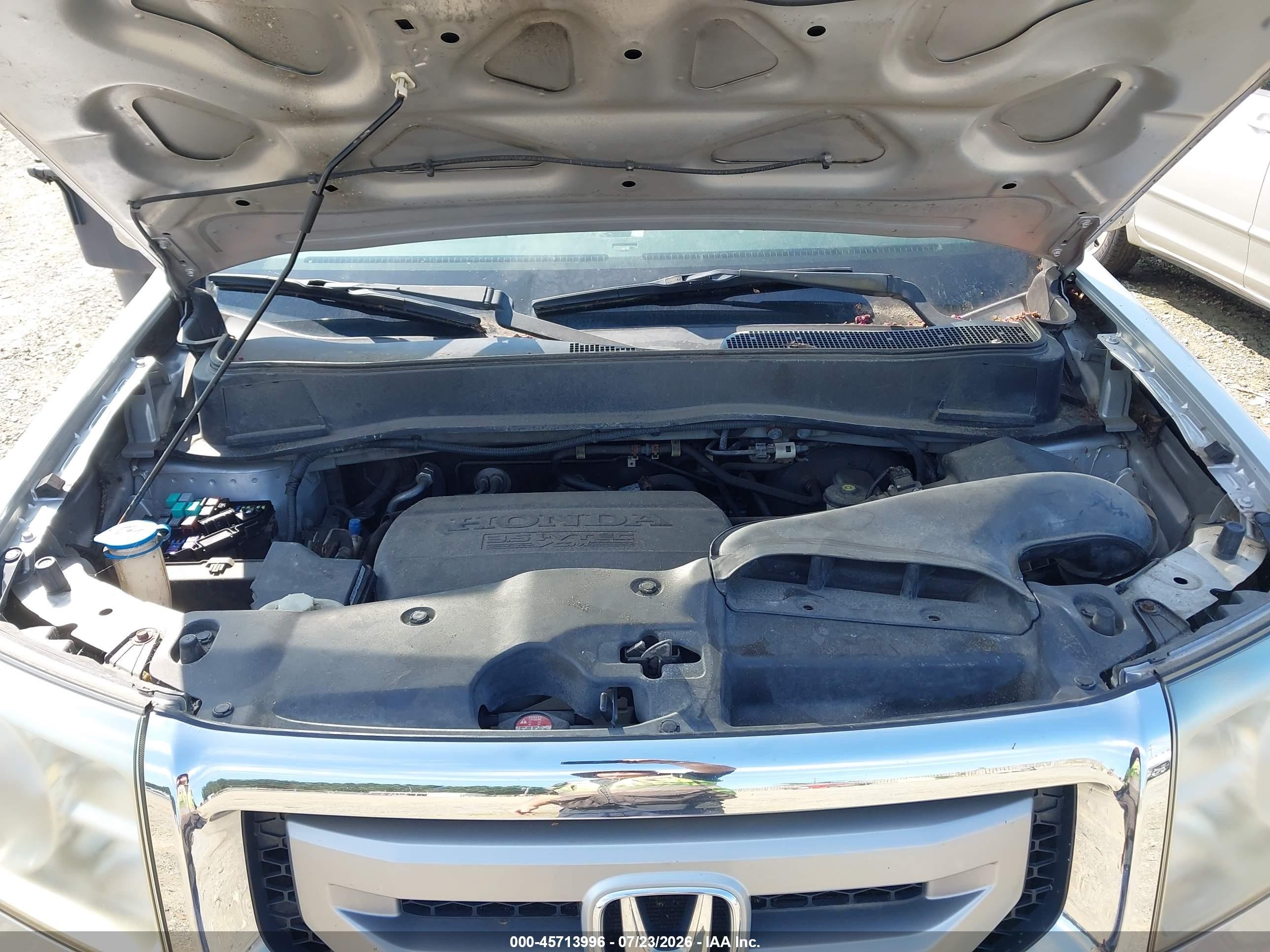 2011 Honda Pilot Touring Silver vin: 5FNYF4H91BB075354