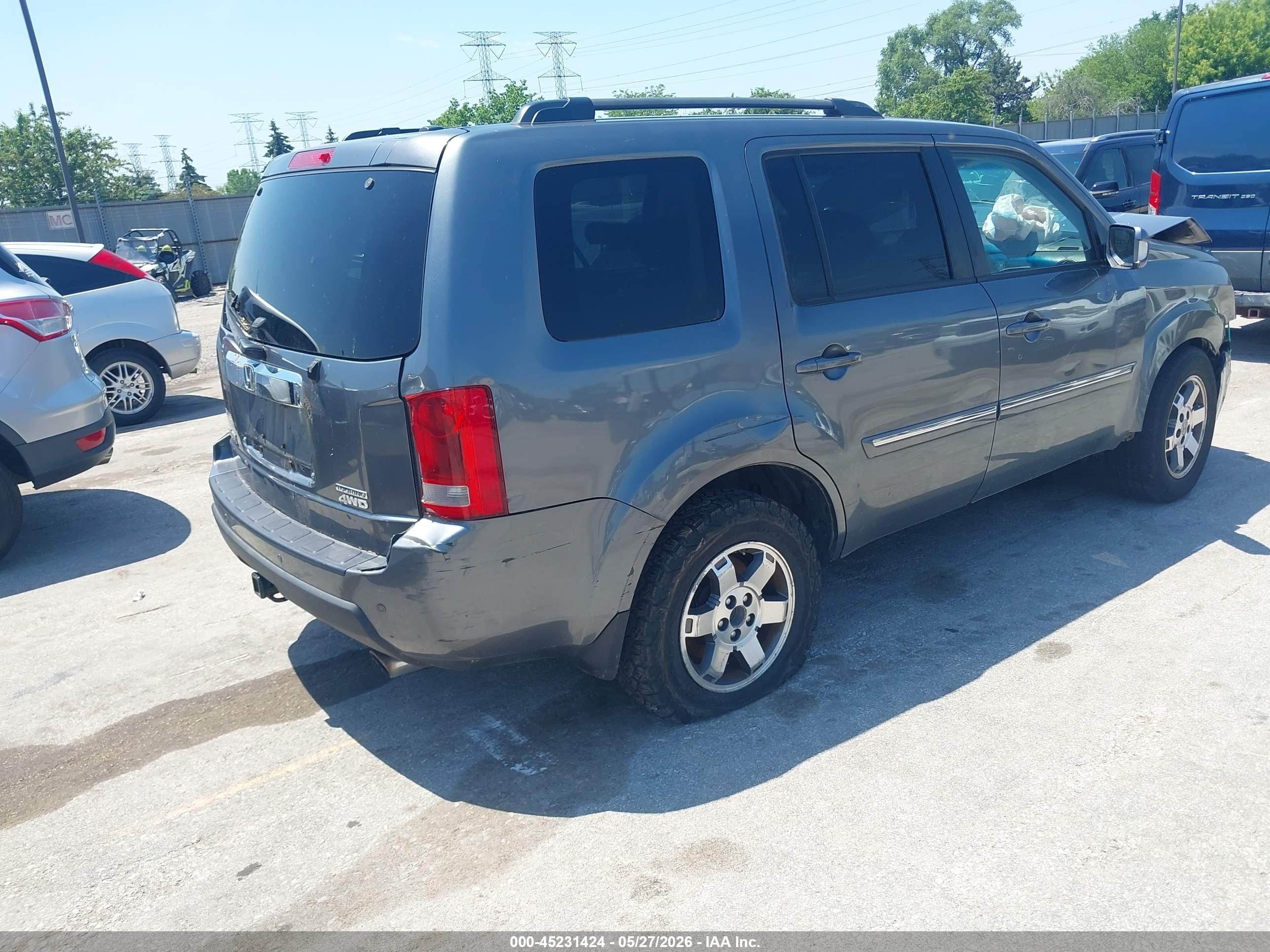 2011 Honda Pilot Touring Gray vin: 5FNYF4H91BB100818