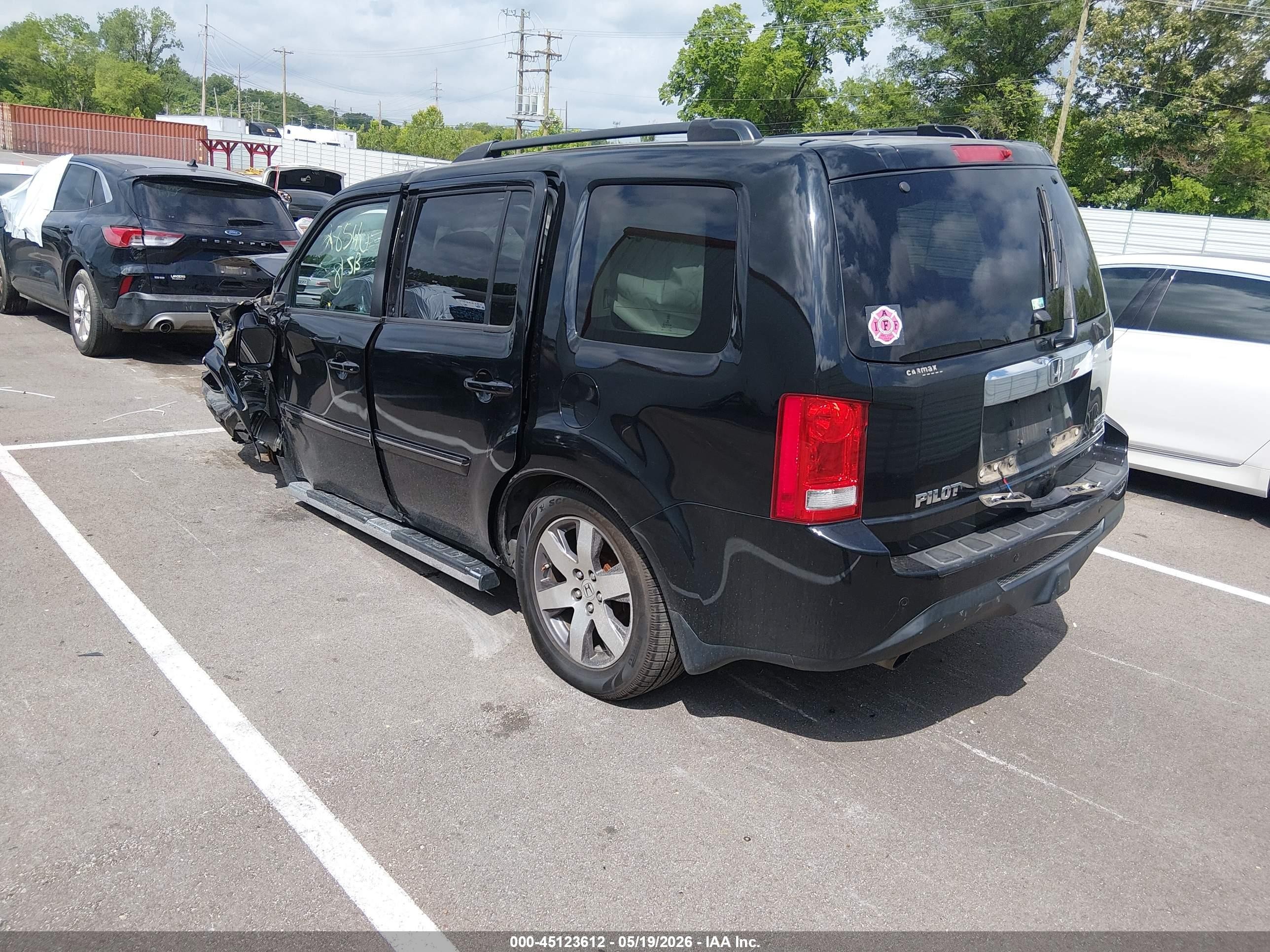 2012 Honda Pilot Touring Black vin: 5FNYF4H91CB030061