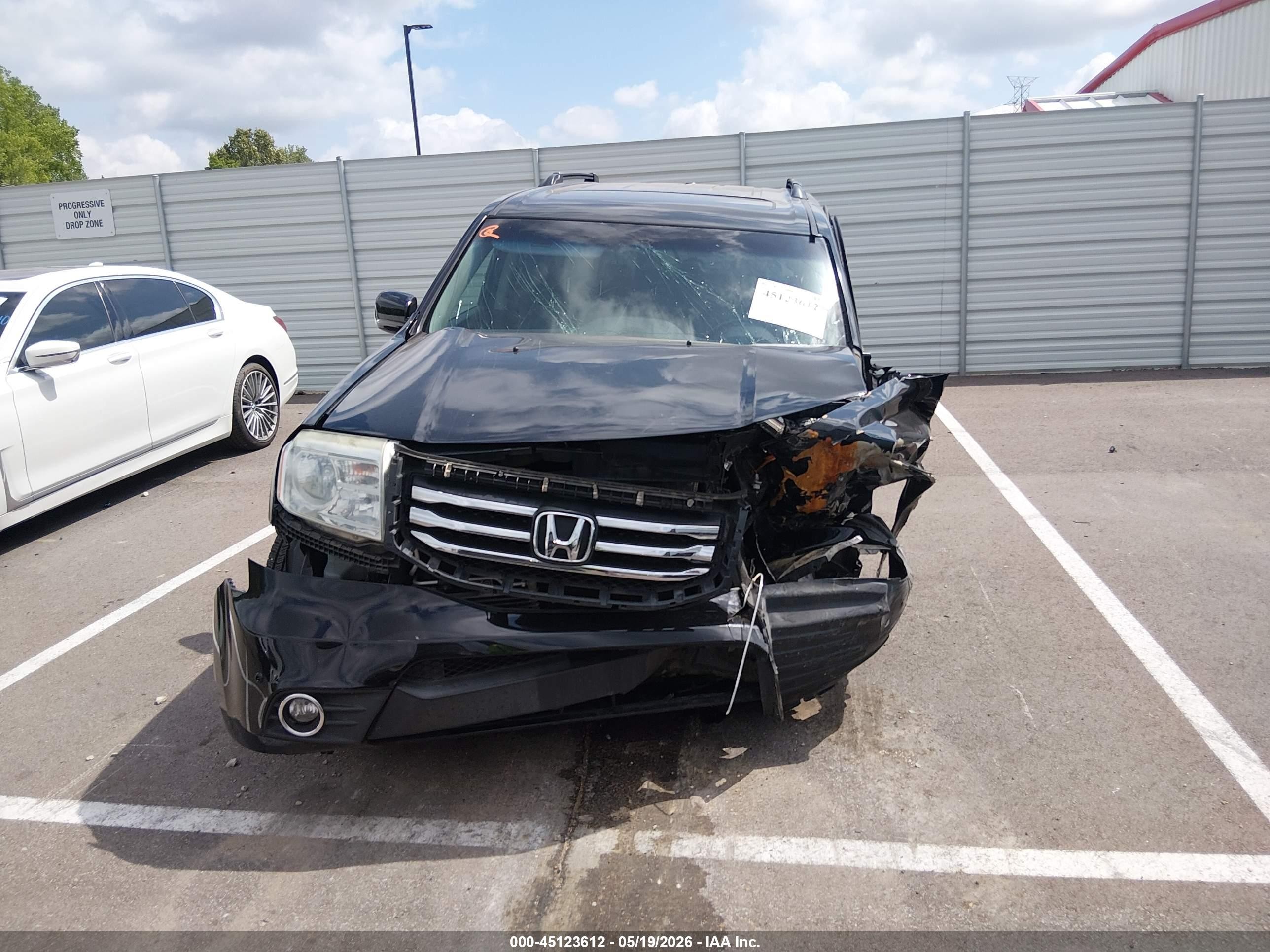 2012 Honda Pilot Touring Black vin: 5FNYF4H91CB030061