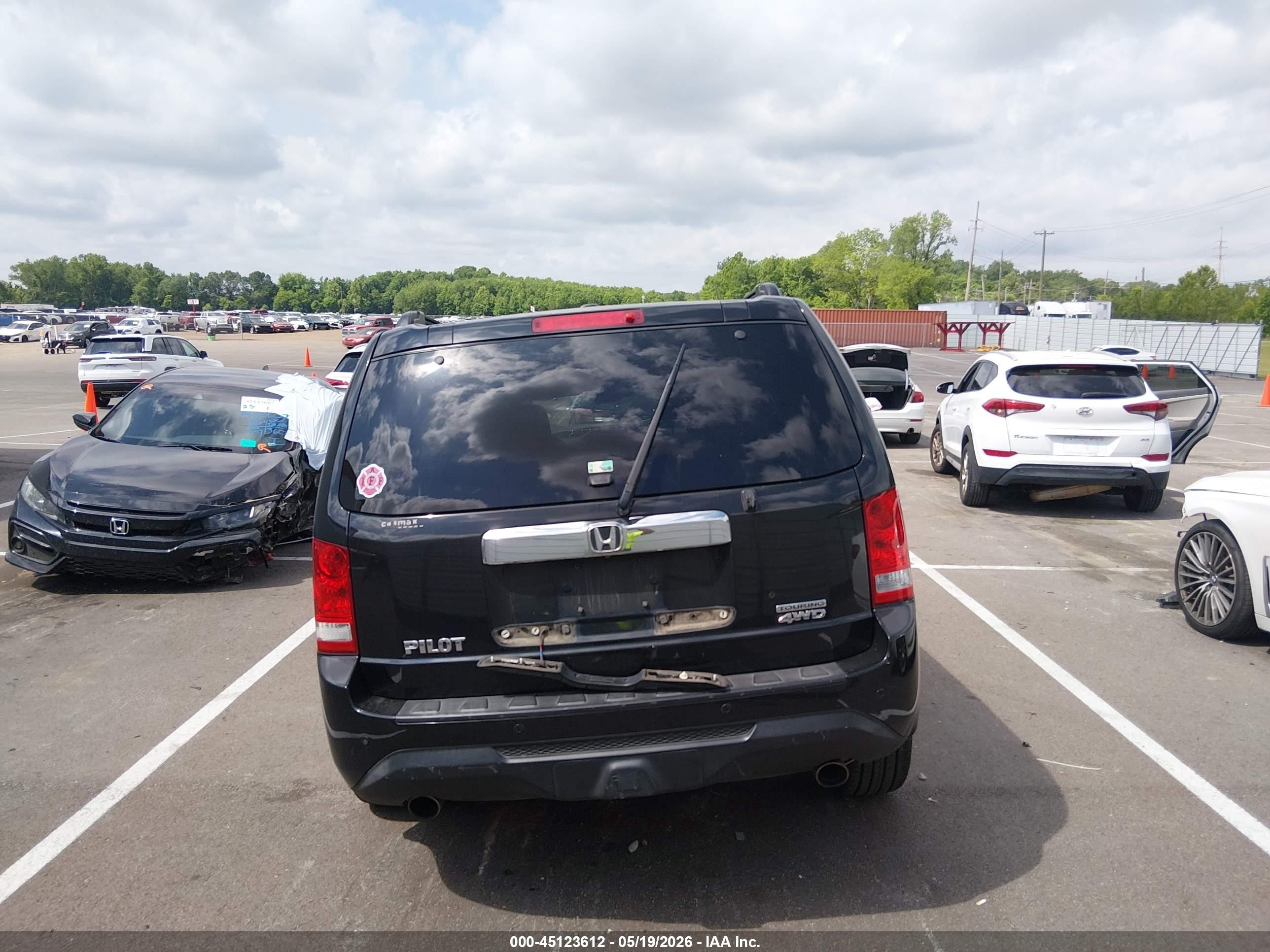 2012 Honda Pilot Touring Black vin: 5FNYF4H91CB030061
