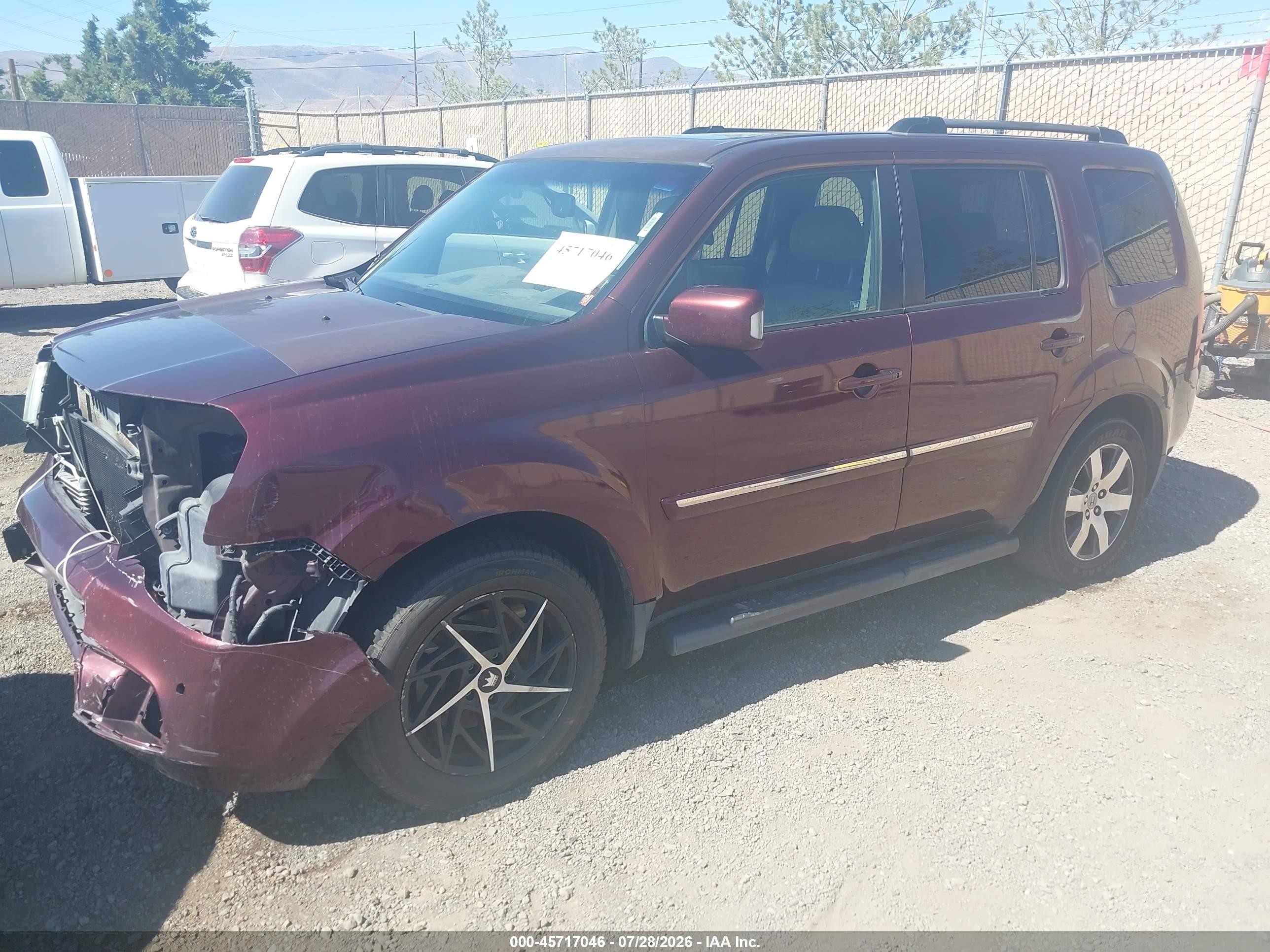 2012 Honda Pilot Touring Red vin: 5FNYF4H91CB031629