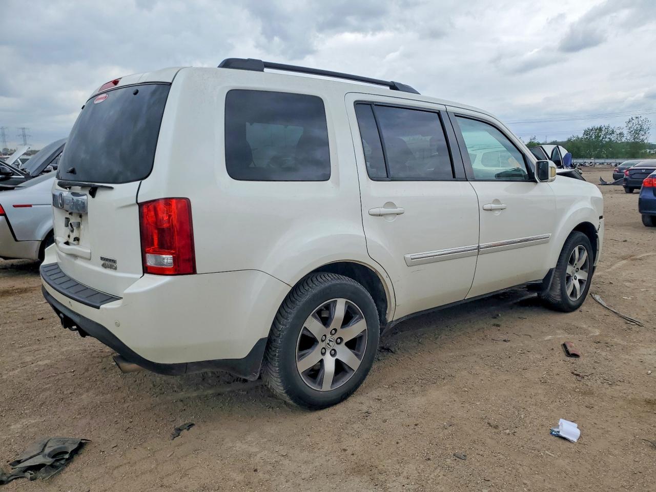 2012 Honda Pilot Touring Белый vin: 5FNYF4H91CB061374