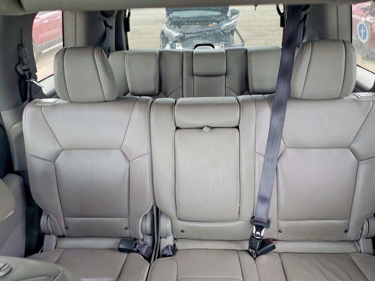 2012 Honda Pilot Touring Белый vin: 5FNYF4H91CB061374