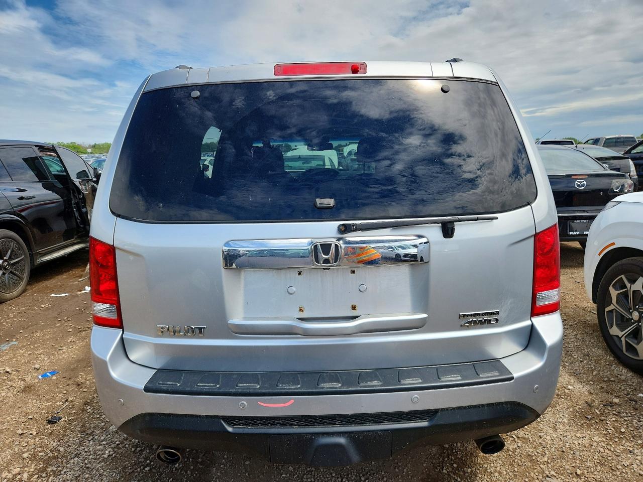 2012 Honda Pilot Touring Серебряный vin: 5FNYF4H91CB066817