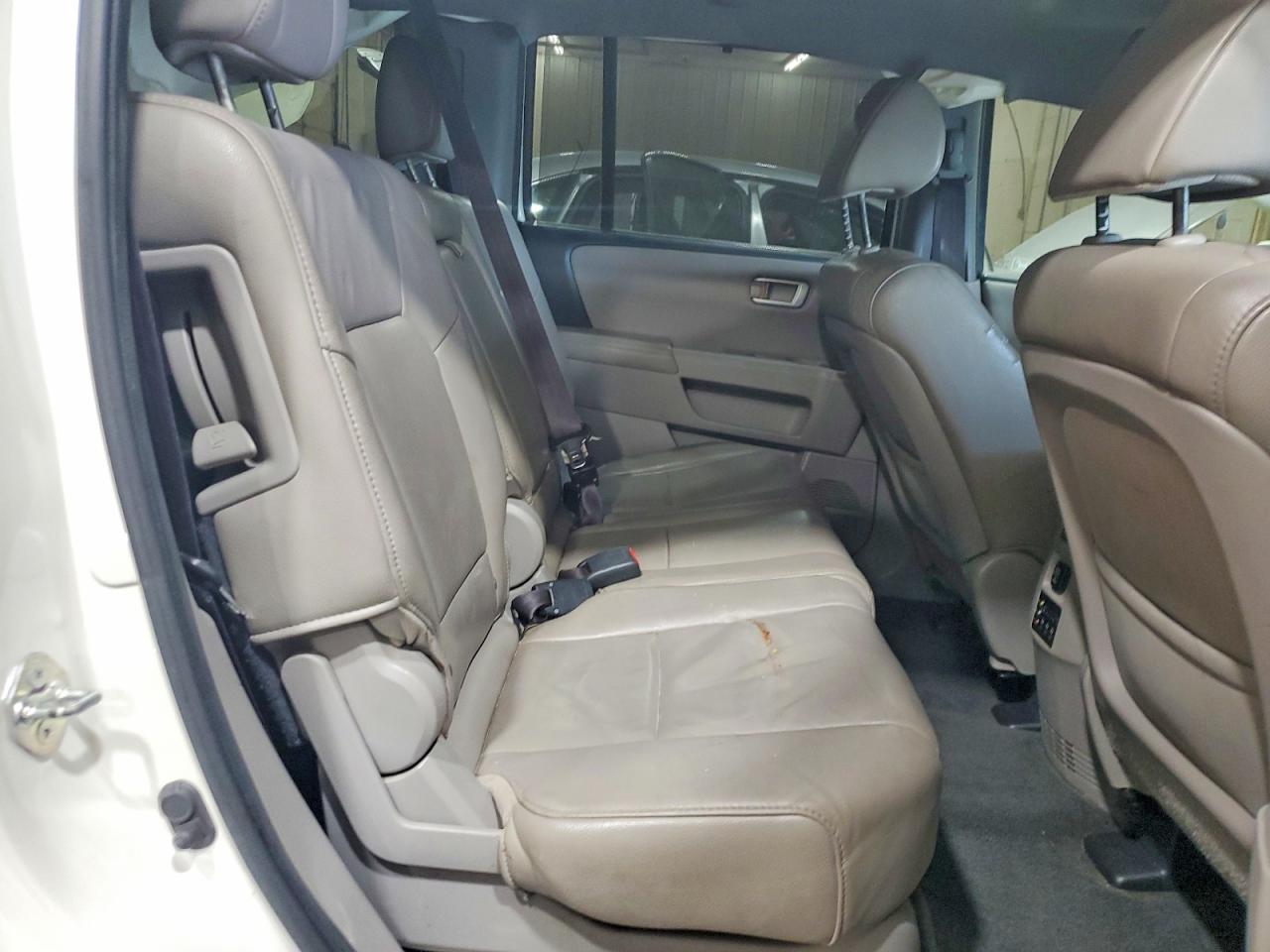 2012 Honda Pilot Touring White vin: 5FNYF4H91CB078885
