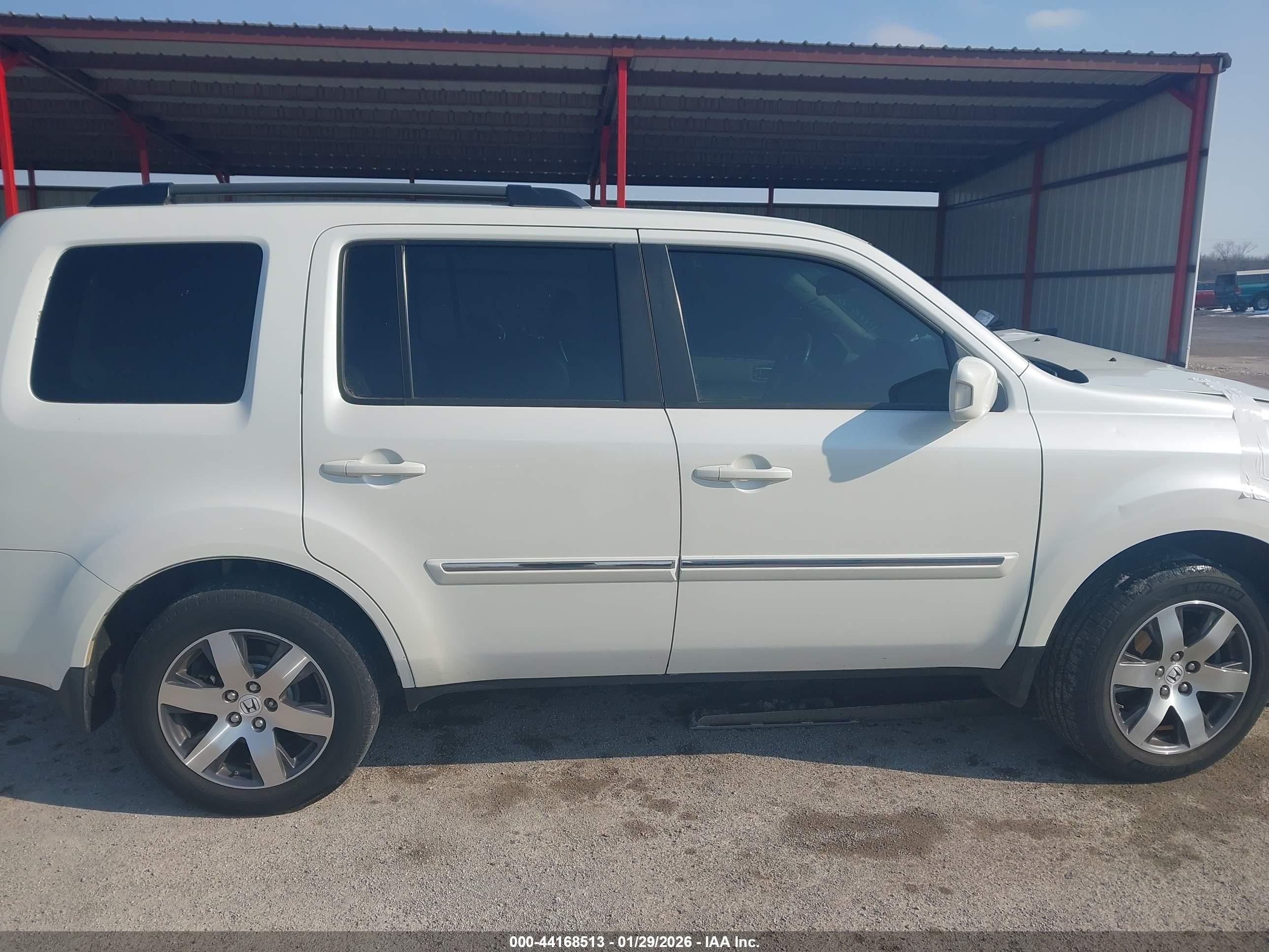 2012 Honda Pilot Touring White vin: 5FNYF4H91CB080426