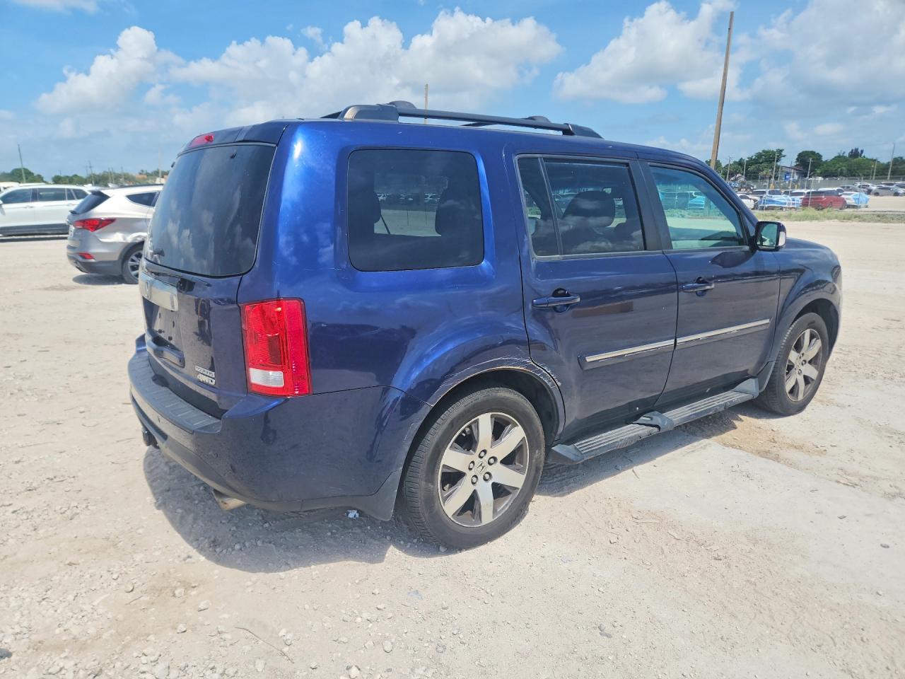 2013 Honda Pilot Touring Blue vin: 5FNYF4H91DB010748