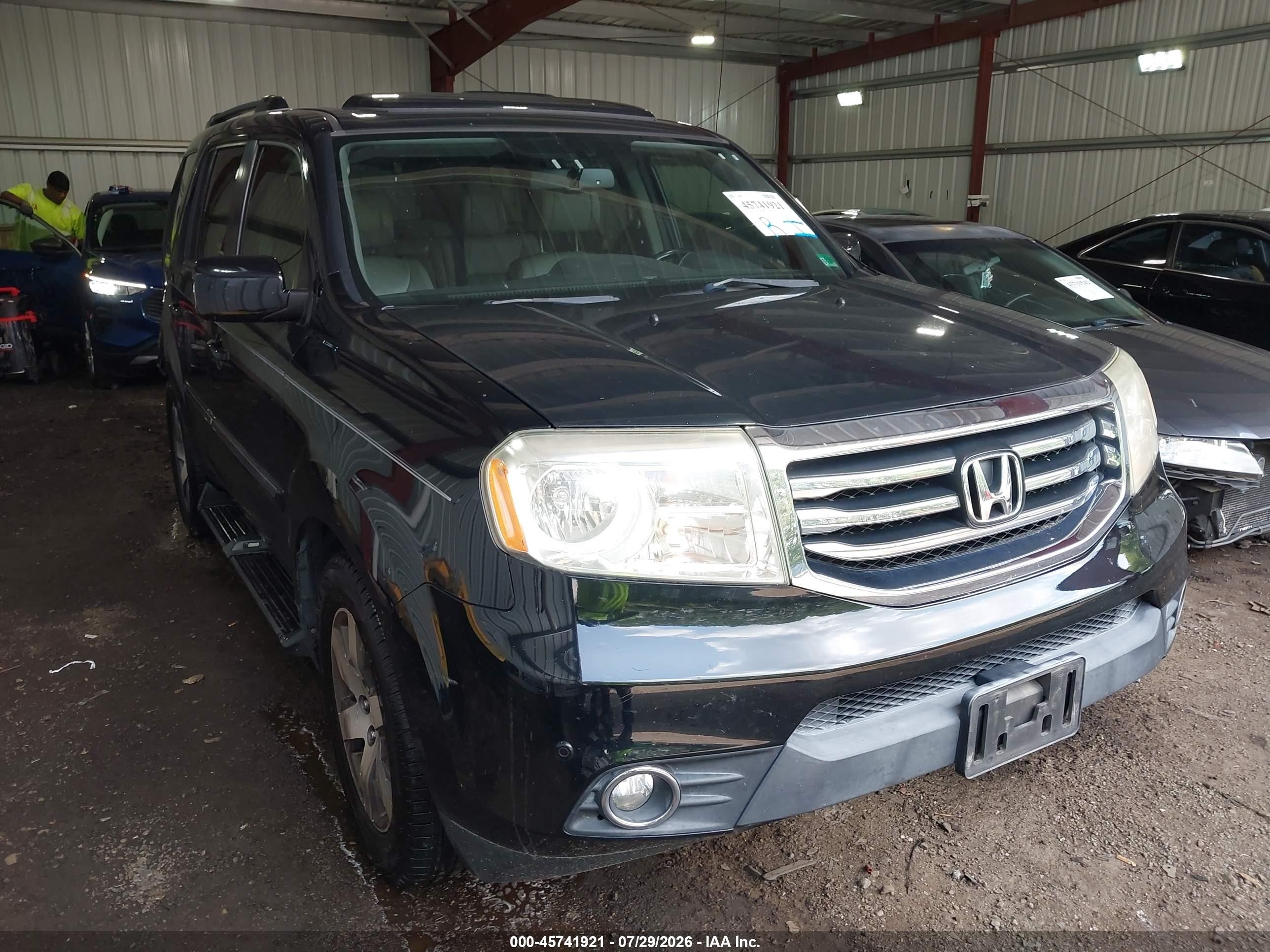 2013 Honda Pilot Touring Black vin: 5FNYF4H91DB015562