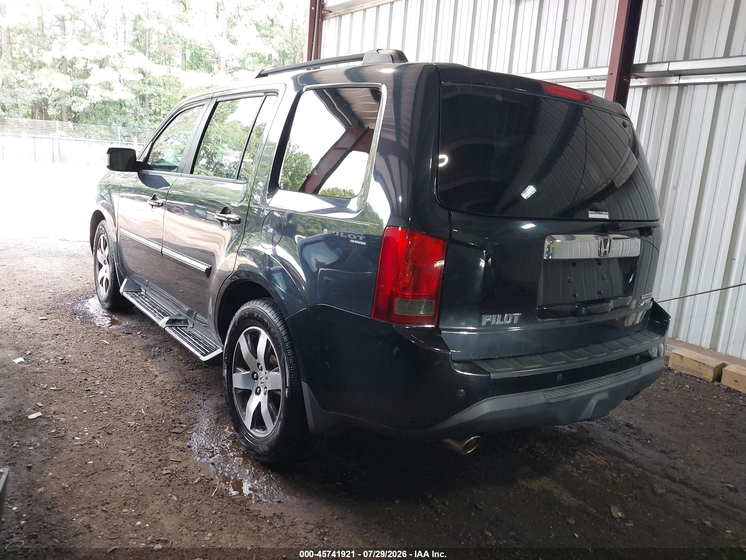 2013 Honda Pilot Touring Black vin: 5FNYF4H91DB015562