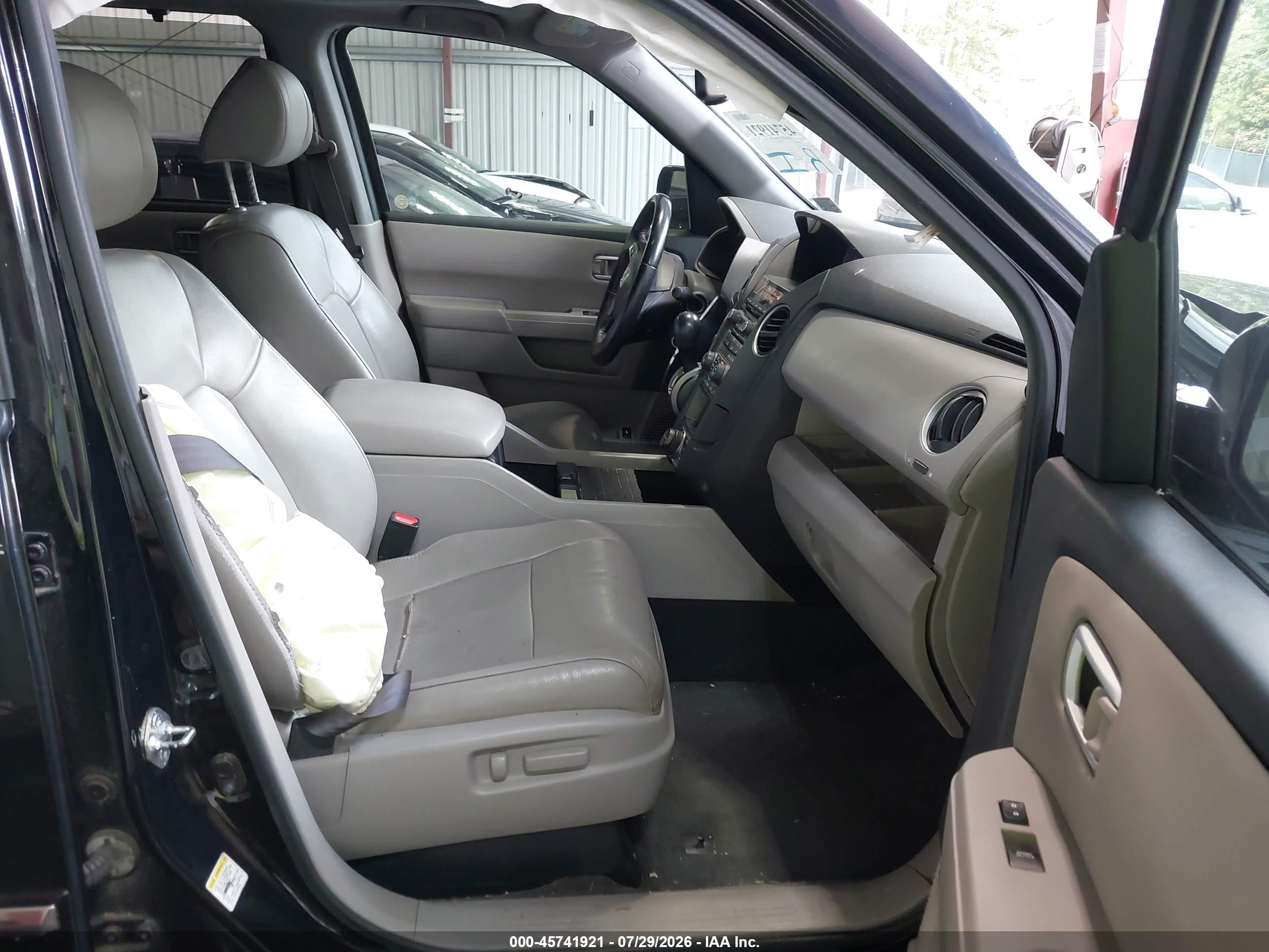 2013 Honda Pilot Touring Black vin: 5FNYF4H91DB015562