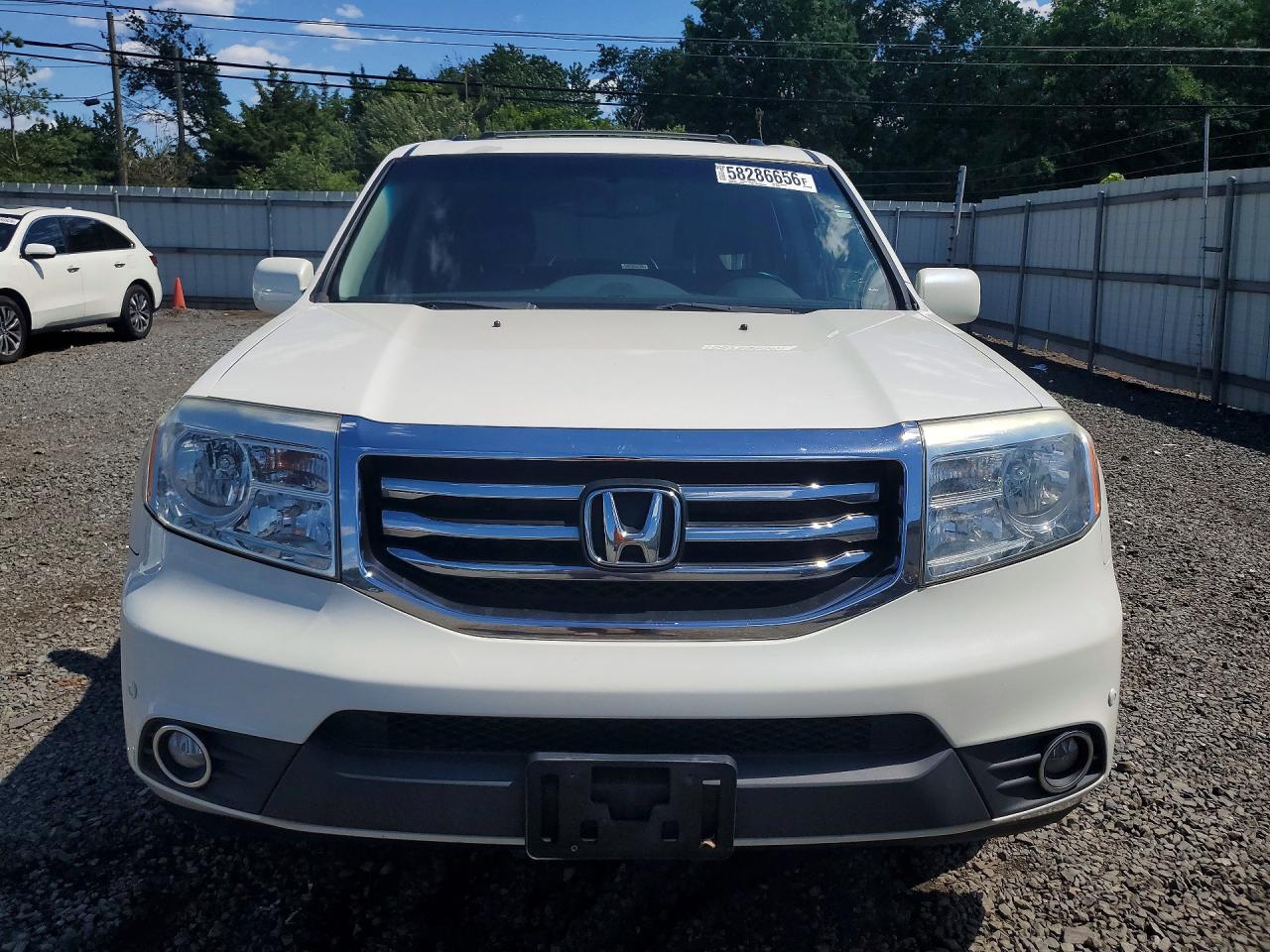 2013 Honda Pilot Touring White vin: 5FNYF4H91DB029476