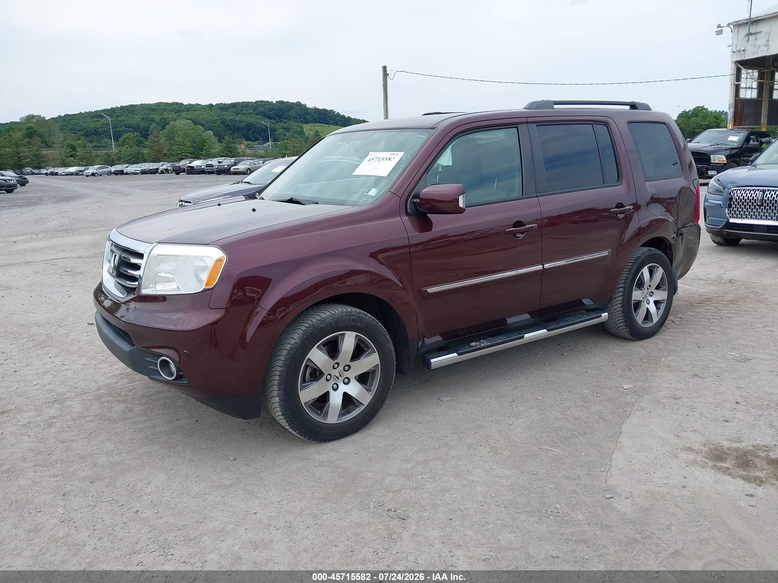 2013 Honda Pilot Touring Burgundy vin: 5FNYF4H91DB034726