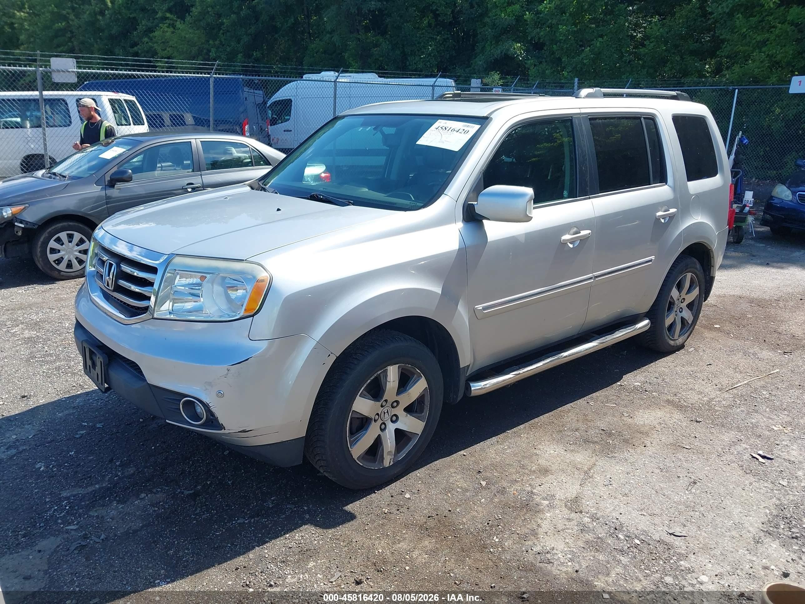 2013 Honda Pilot Touring Silver vin: 5FNYF4H91DB048402