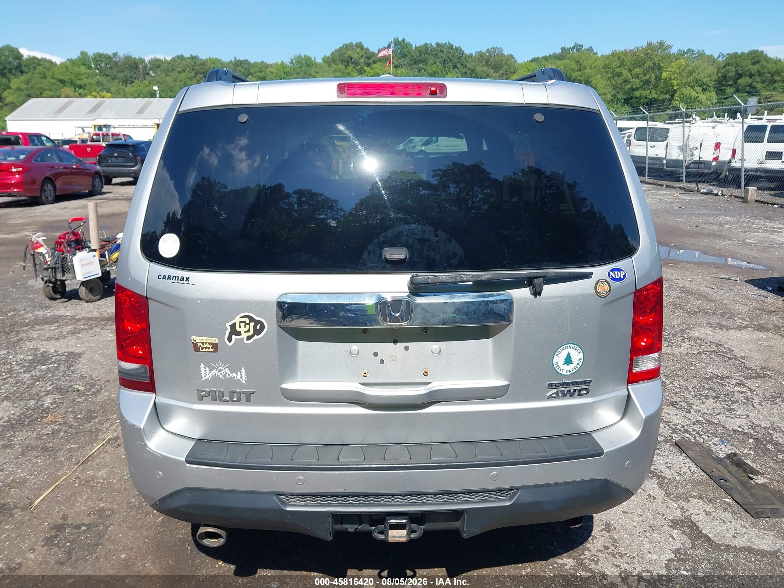 2013 Honda Pilot Touring Silver vin: 5FNYF4H91DB048402