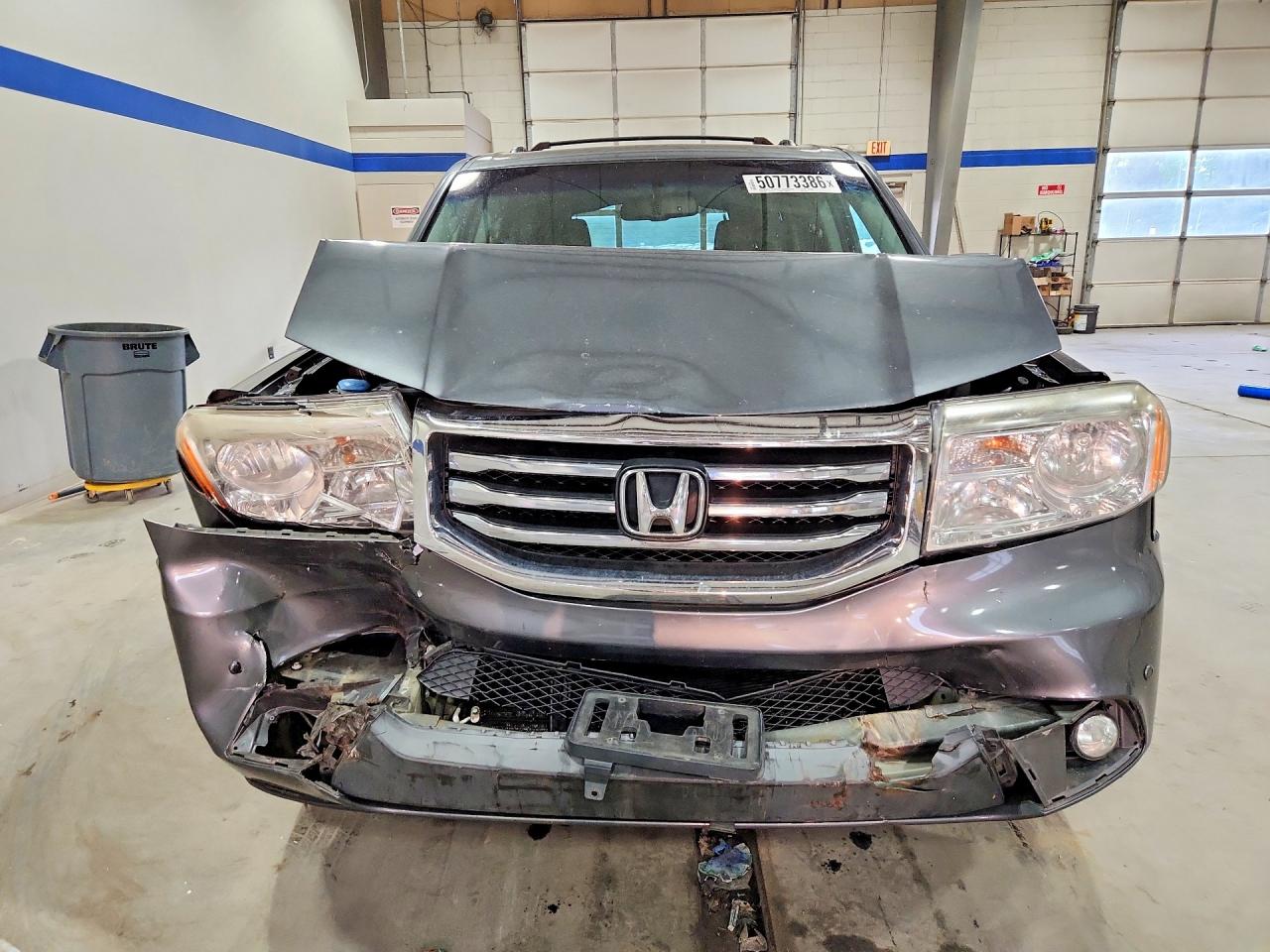 2013 Honda Pilot Touring Gray vin: 5FNYF4H91DB057181