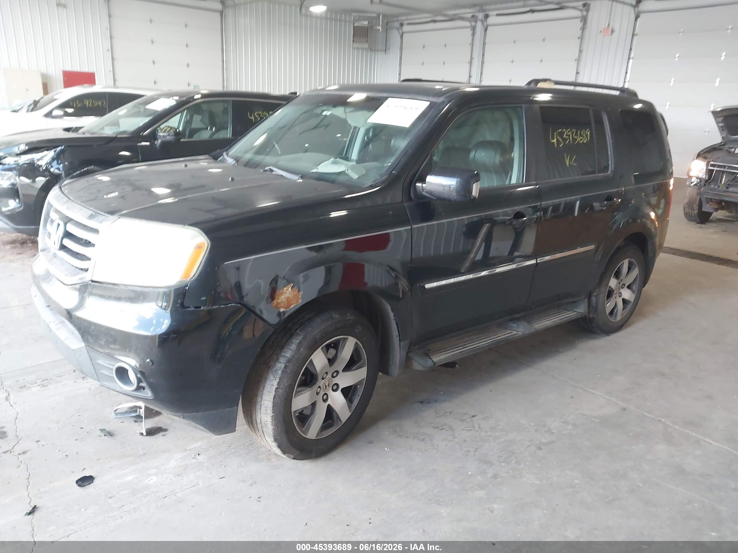 2013 Honda Pilot Touring Черный vin: 5FNYF4H91DB061263