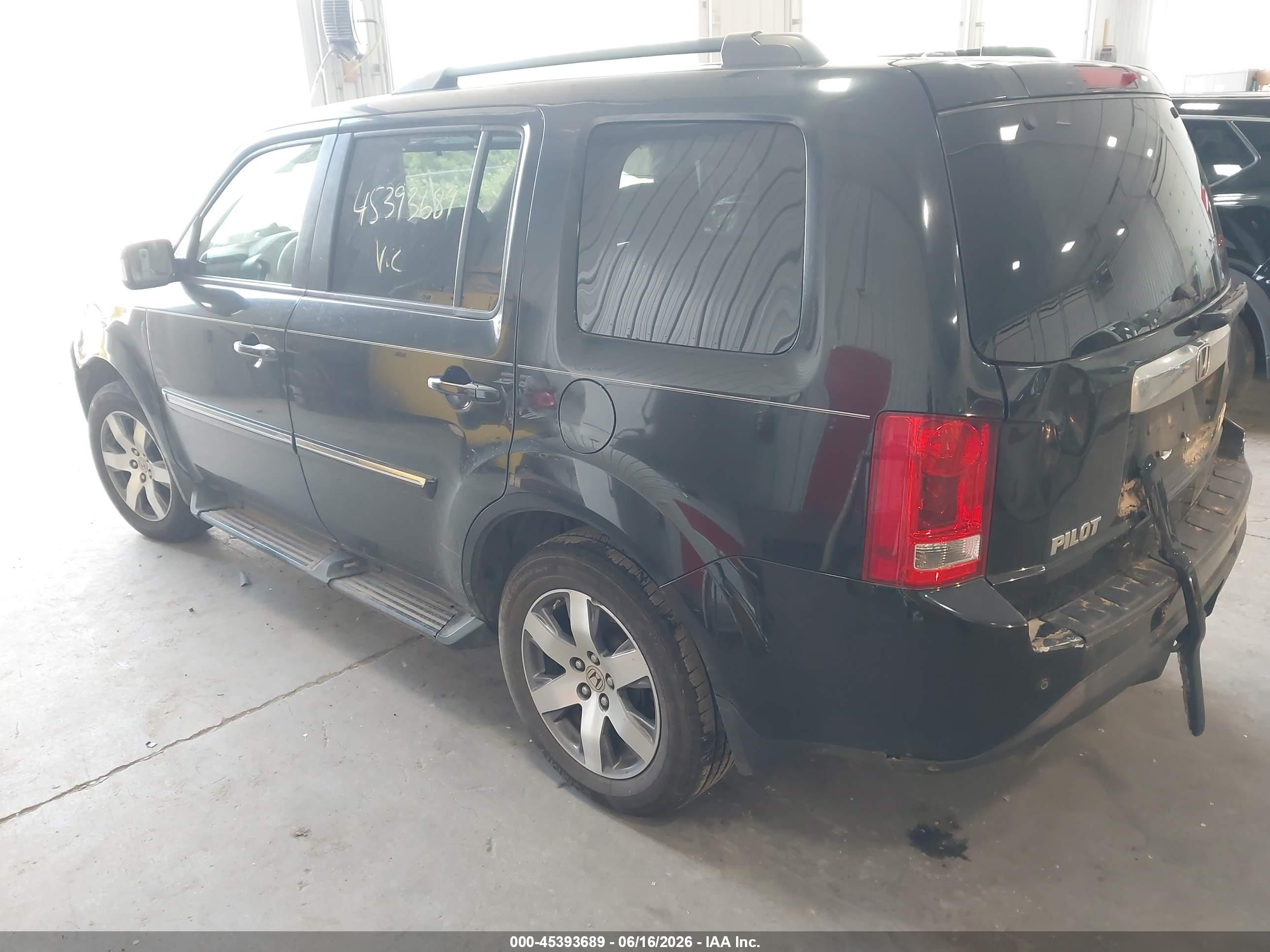 2013 Honda Pilot Touring Черный vin: 5FNYF4H91DB061263