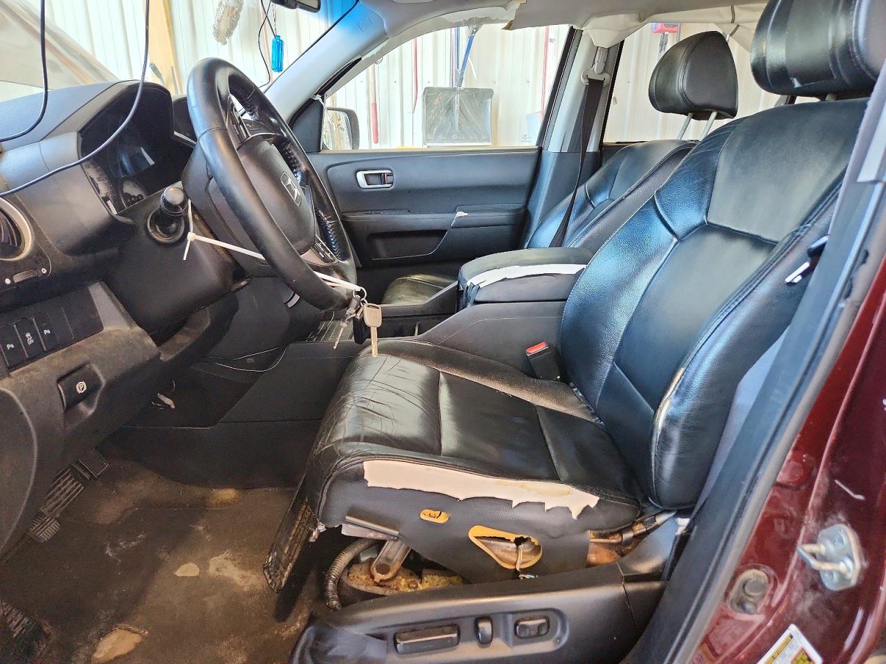 2014 Honda Pilot Touring Maroon vin: 5FNYF4H91EB002828