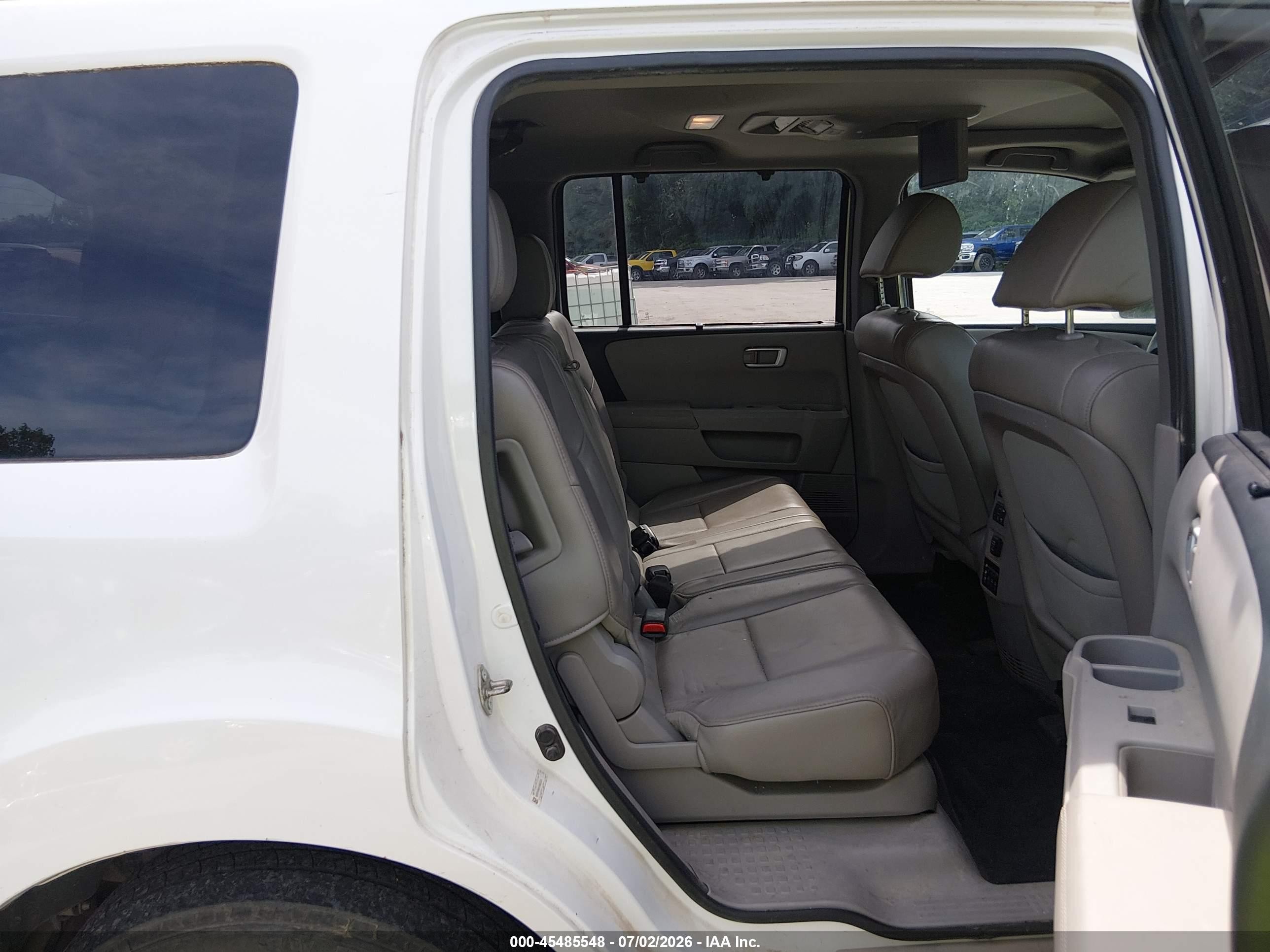 2014 Honda Pilot Touring Белый vin: 5FNYF4H91EB003039