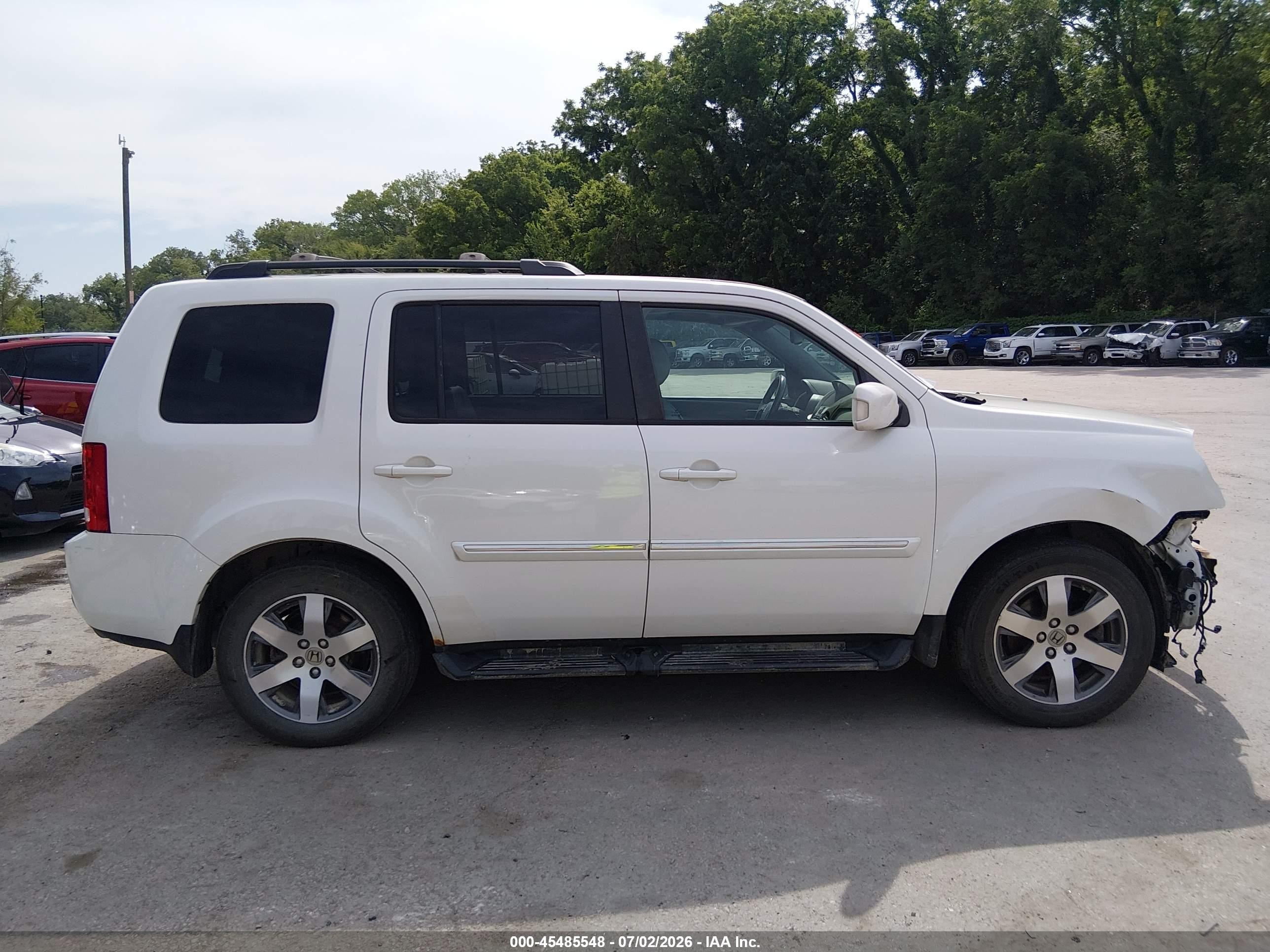 2014 Honda Pilot Touring Белый vin: 5FNYF4H91EB003039