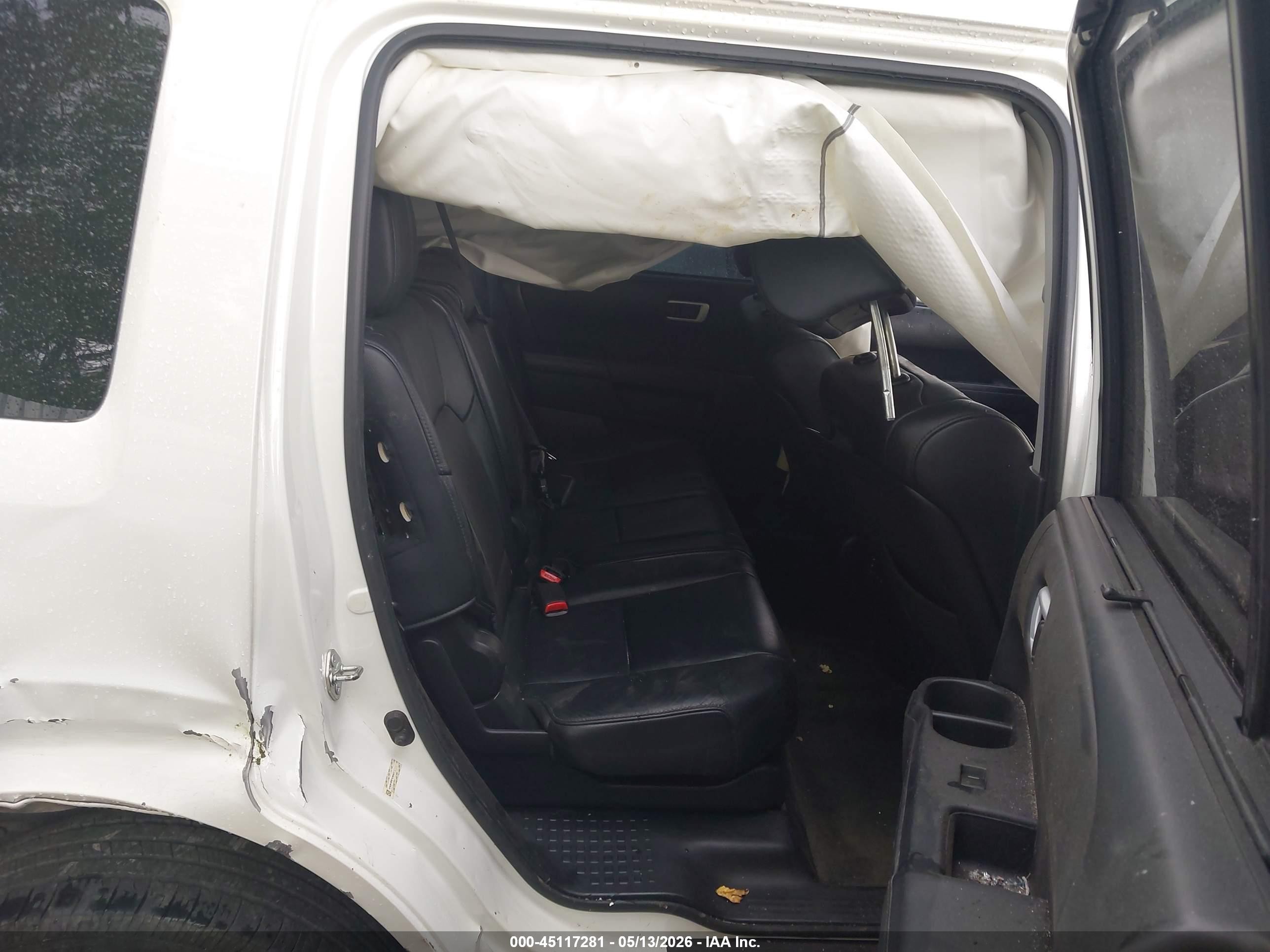2014 Honda Pilot Touring White vin: 5FNYF4H91EB041595