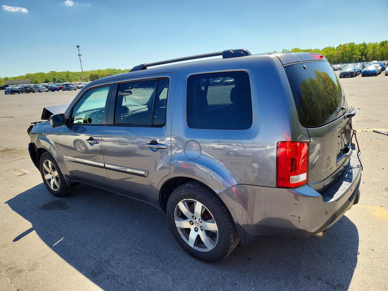 2015 Honda Pilot Touring Gray vin: 5FNYF4H91FB024667