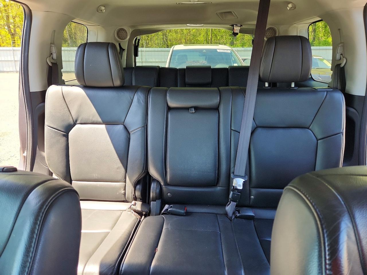 2015 Honda Pilot Touring Gray vin: 5FNYF4H91FB024667
