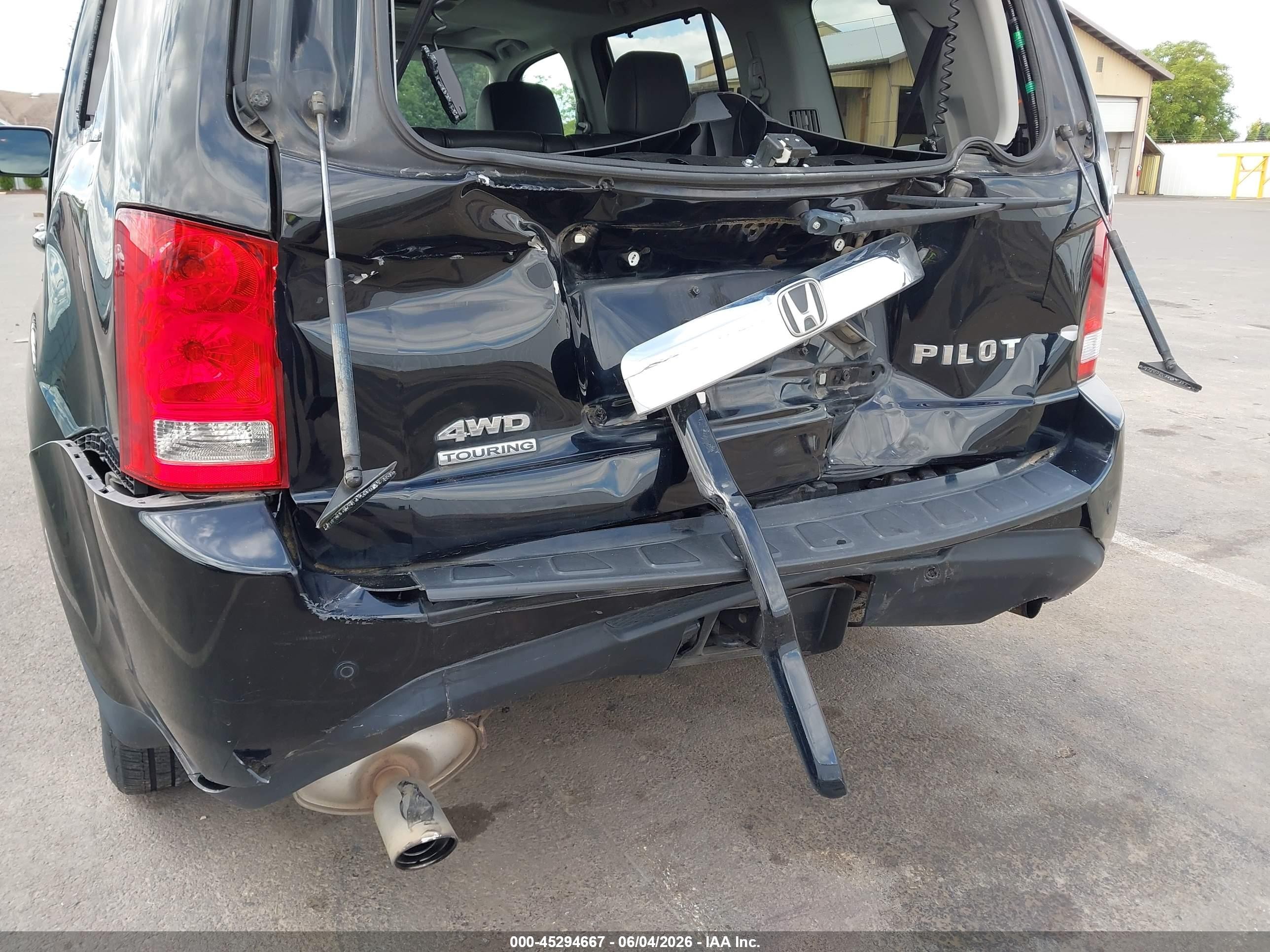 2015 Honda Pilot Touring Black vin: 5FNYF4H91FB036754