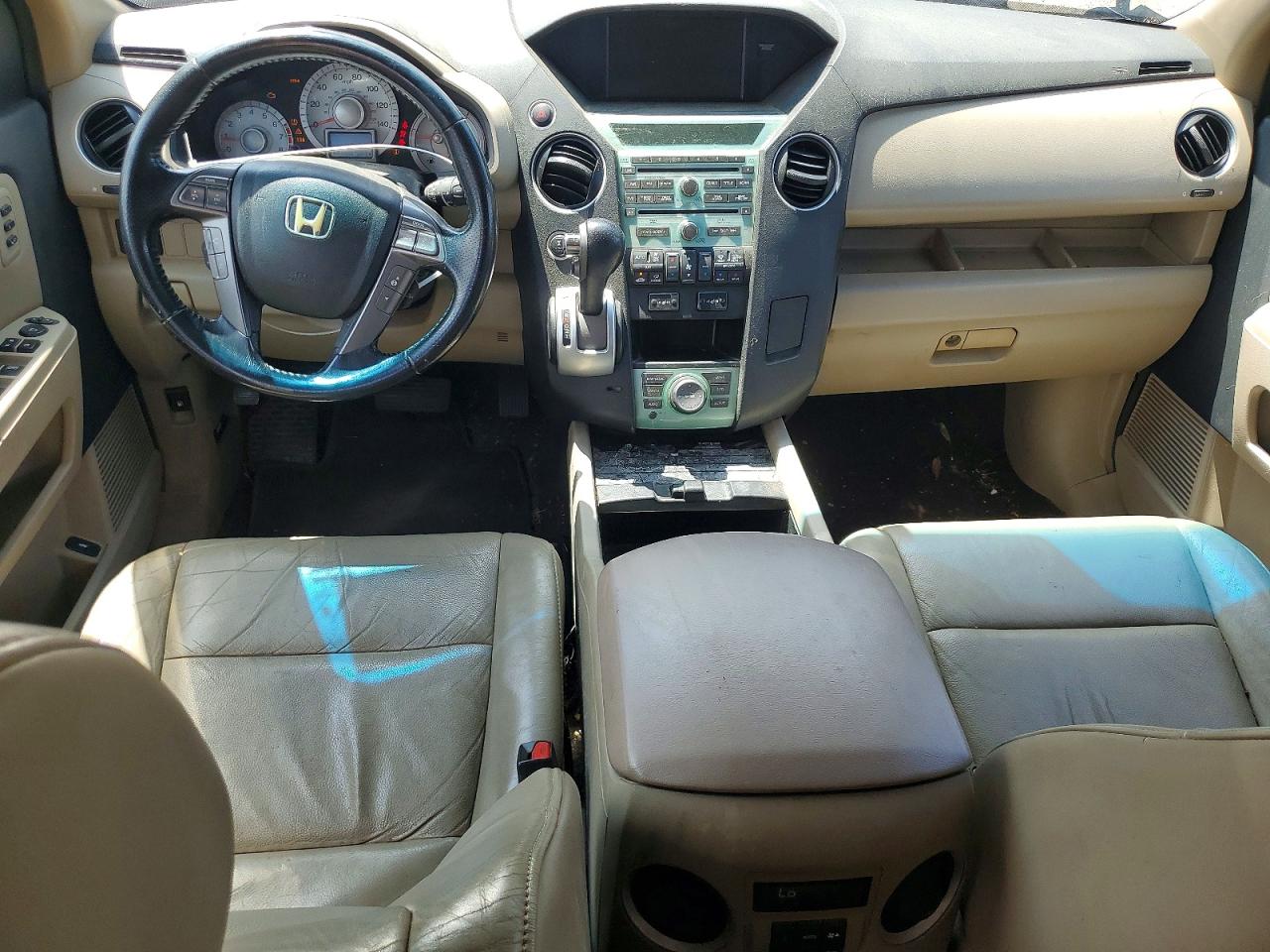 2010 Honda Pilot Touring Burgundy vin: 5FNYF4H92AB013590