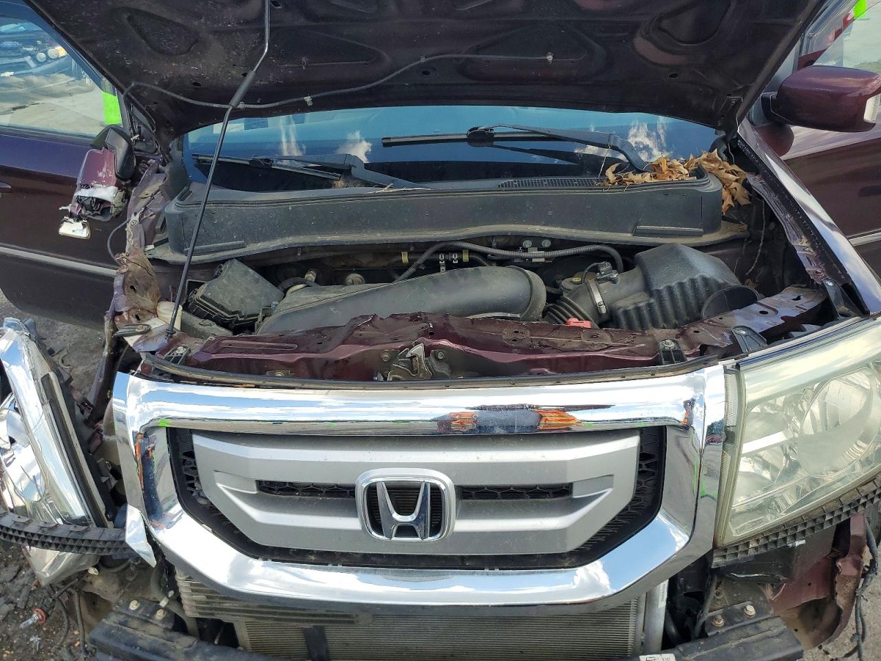 2010 Honda Pilot Touring Burgundy vin: 5FNYF4H92AB013590