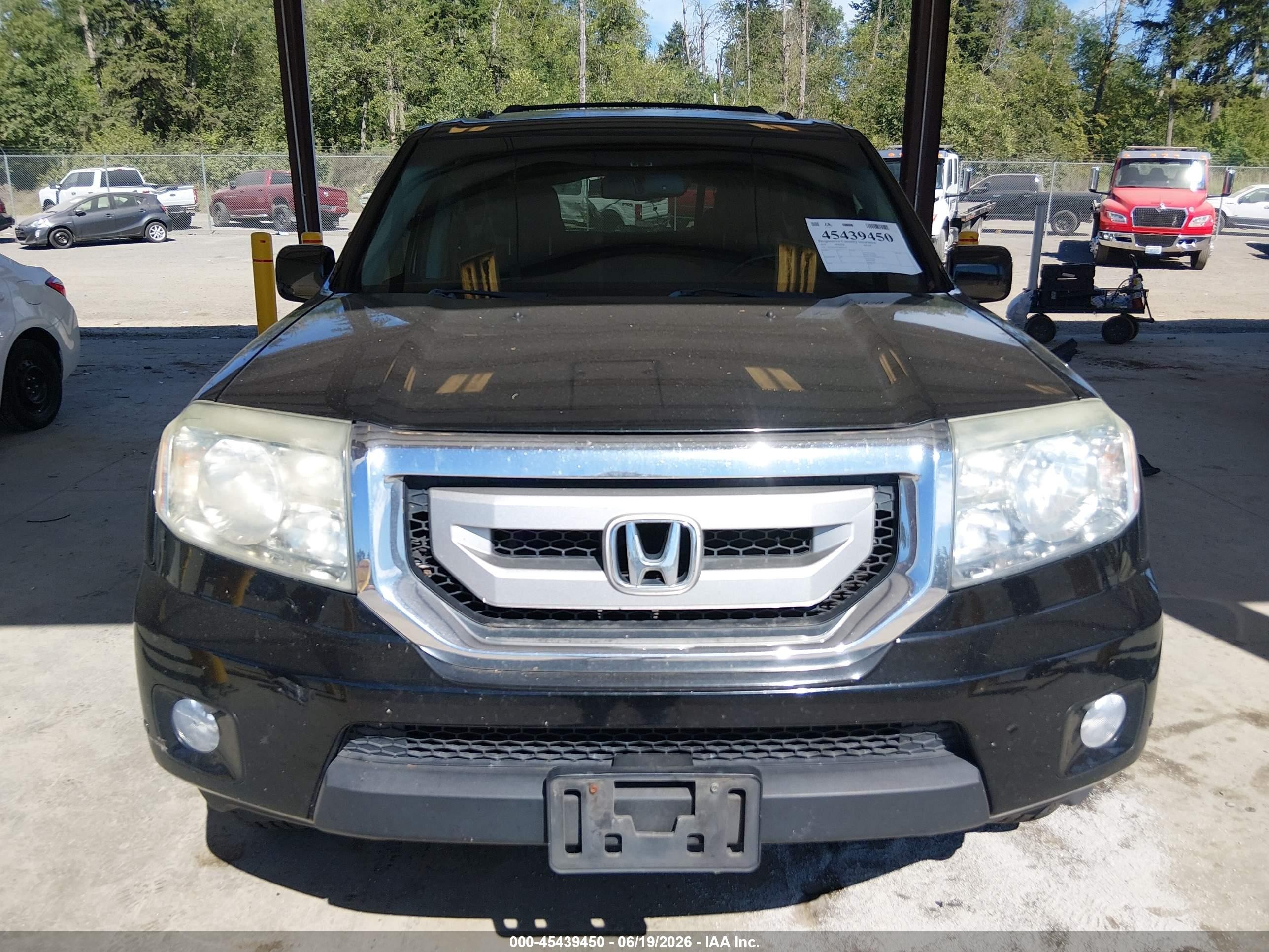 2010 Honda Pilot Touring White vin: 5FNYF4H92AB014352