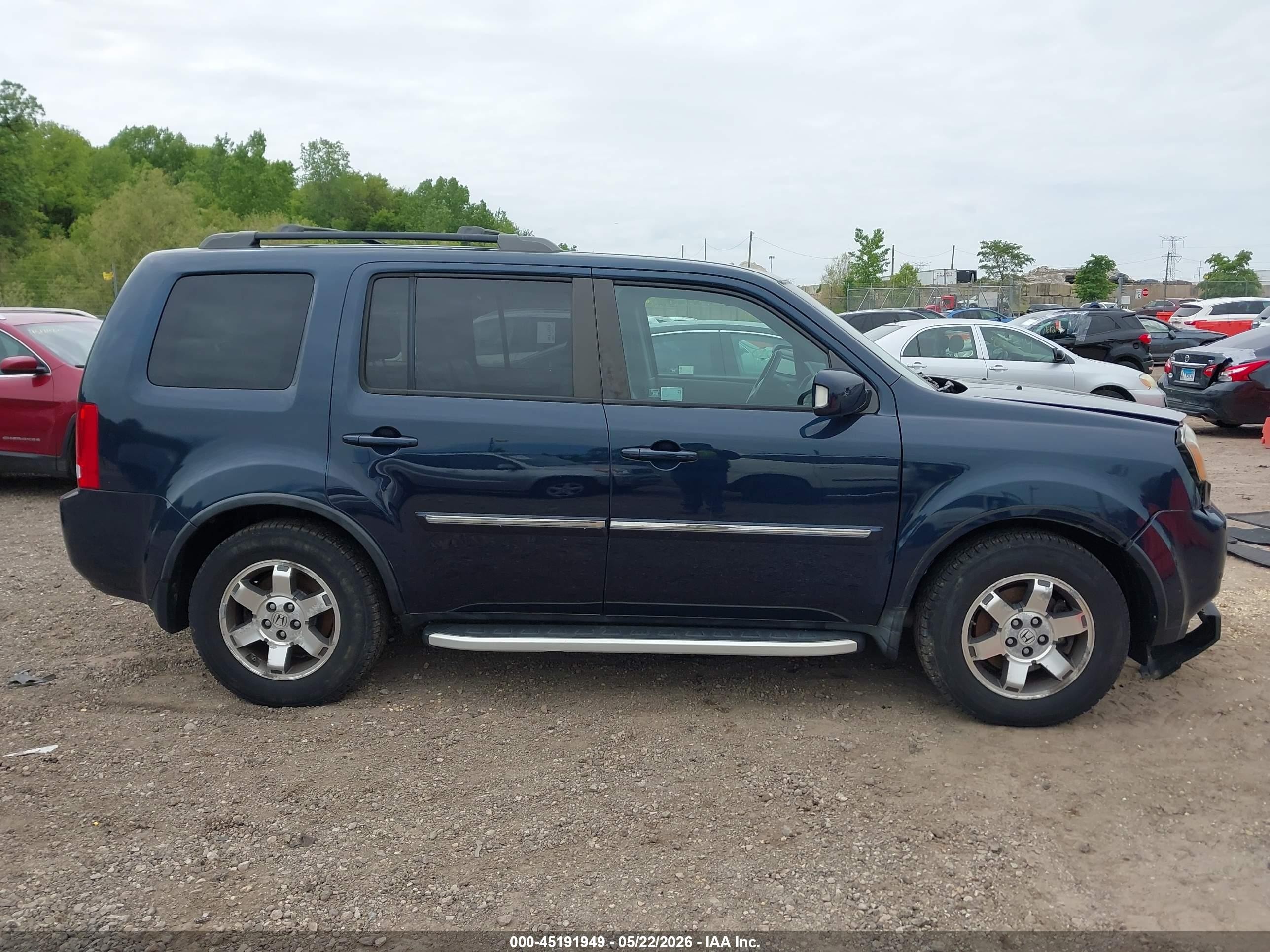 2011 Honda Pilot Touring Navy vin: 5FNYF4H92BB037700
