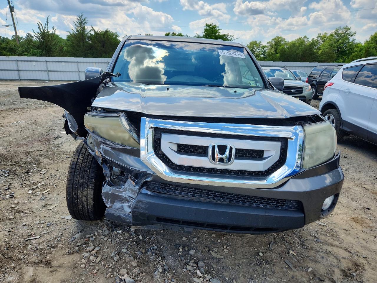2011 Honda Pilot Touring Gray vin: 5FNYF4H92BB100830