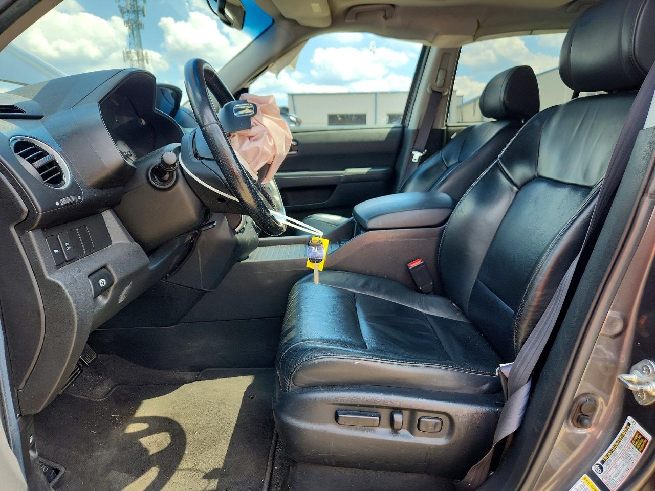 2011 Honda Pilot Touring Gray vin: 5FNYF4H92BB100830
