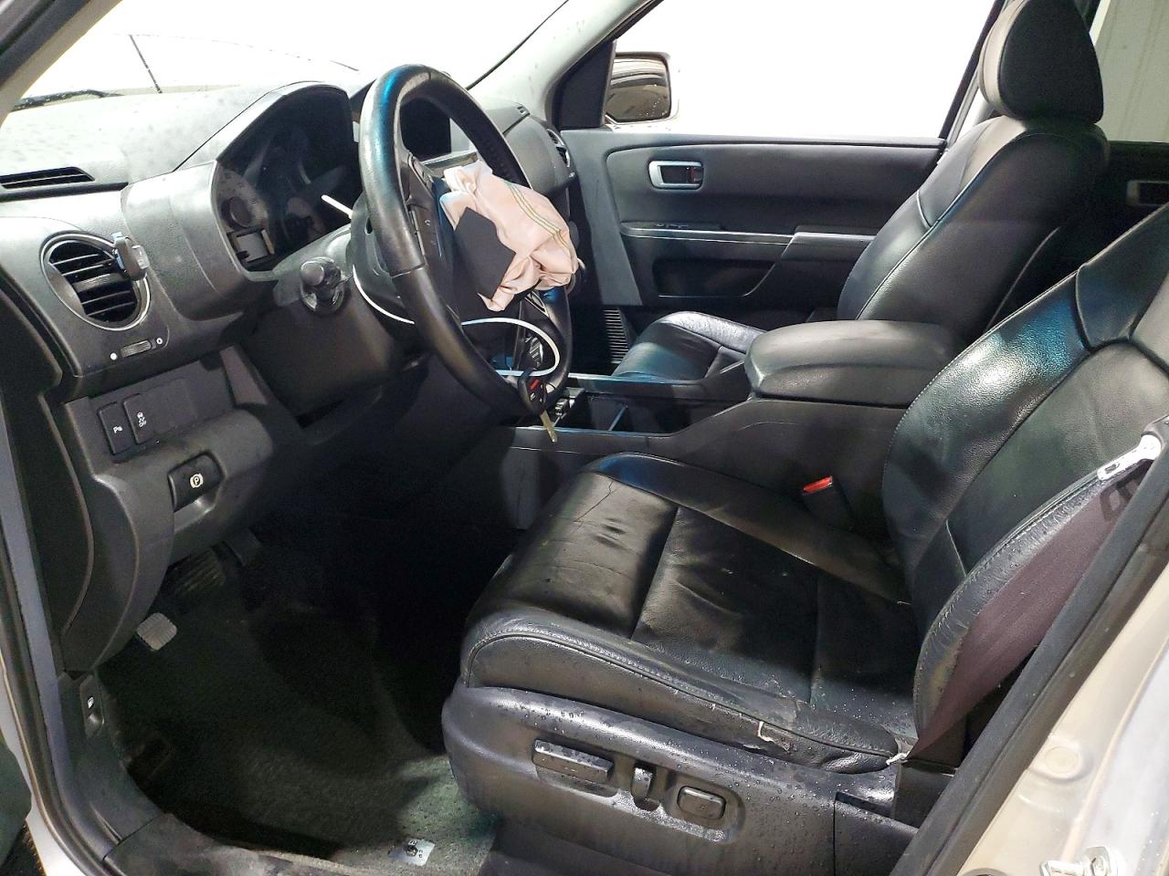 2012 Honda Pilot Touring Silver vin: 5FNYF4H92CB045975