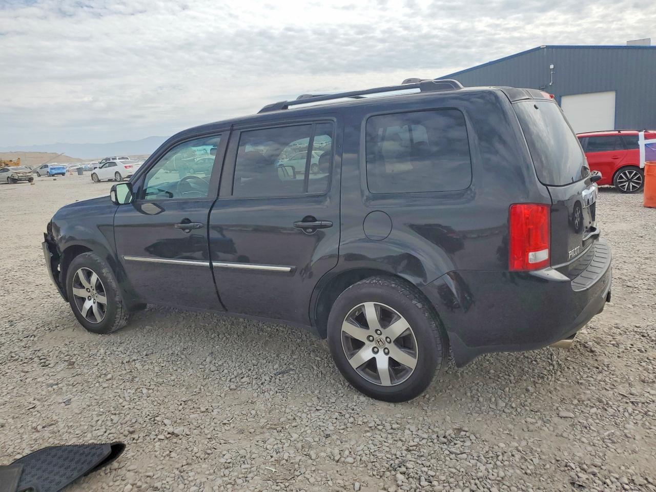 2013 Honda Pilot Touring Black vin: 5FNYF4H92DB013559