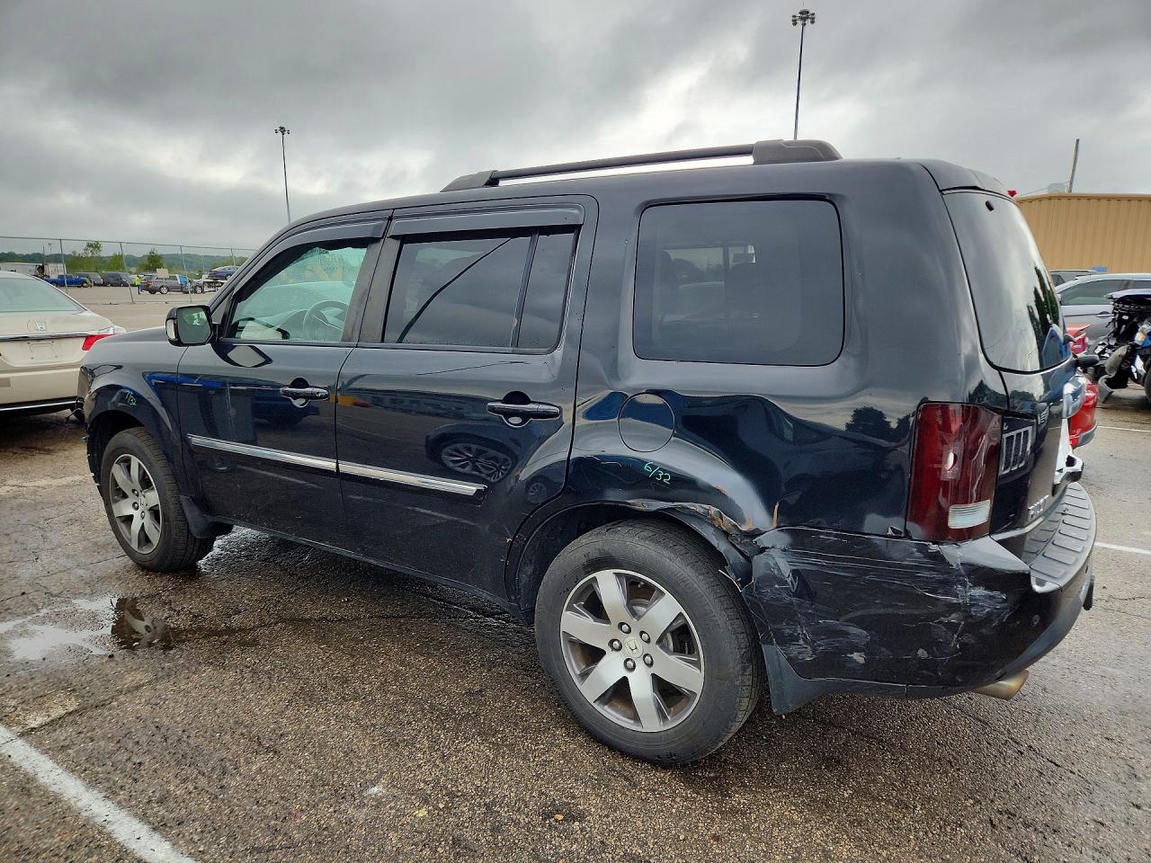 2013 Honda Pilot Touring Black vin: 5FNYF4H92DB016722