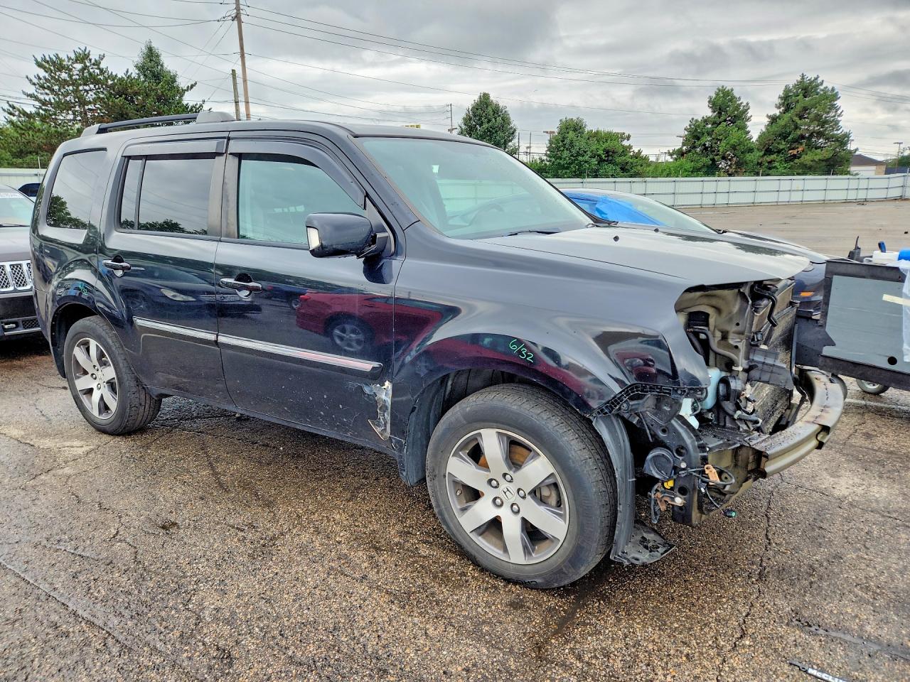 2013 Honda Pilot Touring Black vin: 5FNYF4H92DB016722