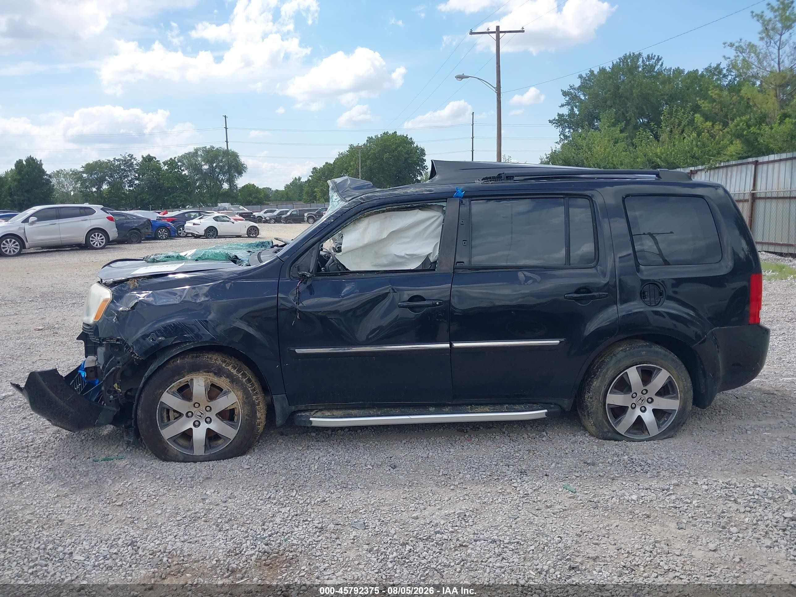 2013 Honda Pilot Touring Black vin: 5FNYF4H92DB021614