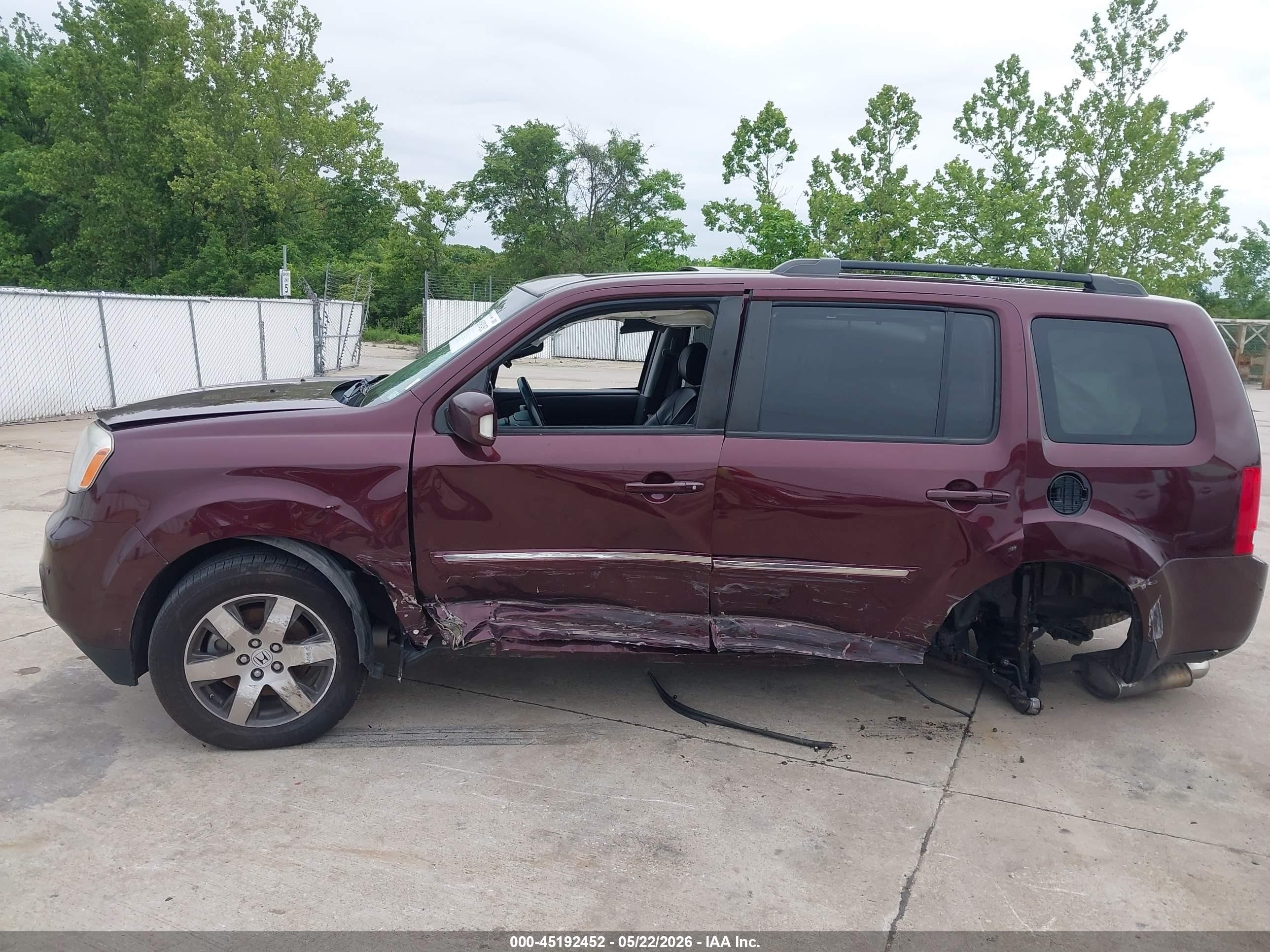 2013 Honda Pilot Touring Коричневый vin: 5FNYF4H92DB027297