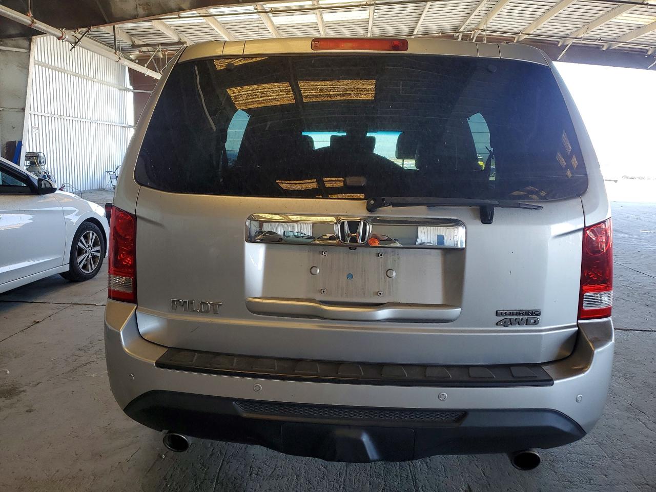 2013 Honda Pilot Touring Silver vin: 5FNYF4H92DB048375