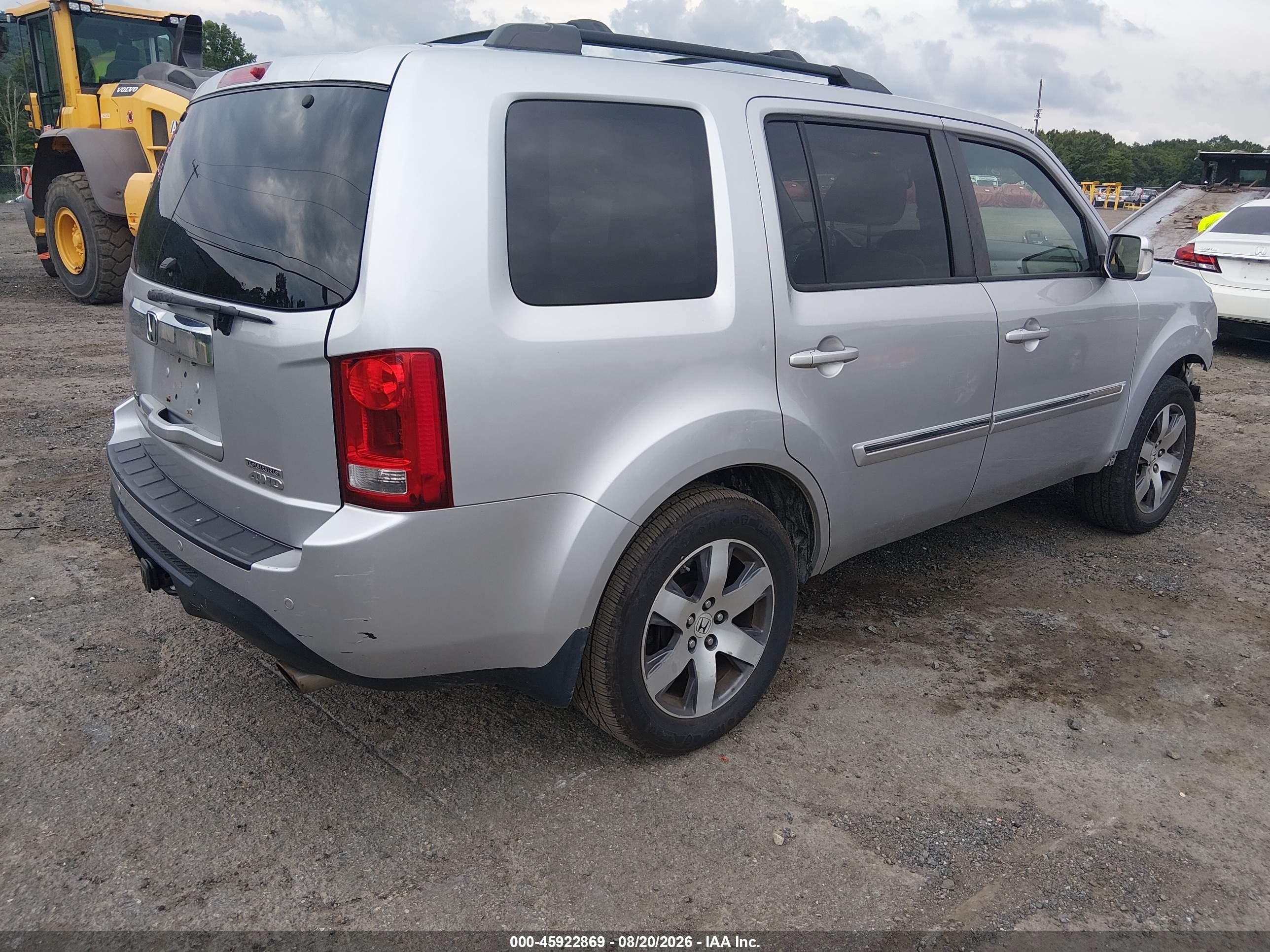 2013 Honda Pilot Touring Silver vin: 5FNYF4H92DB051020