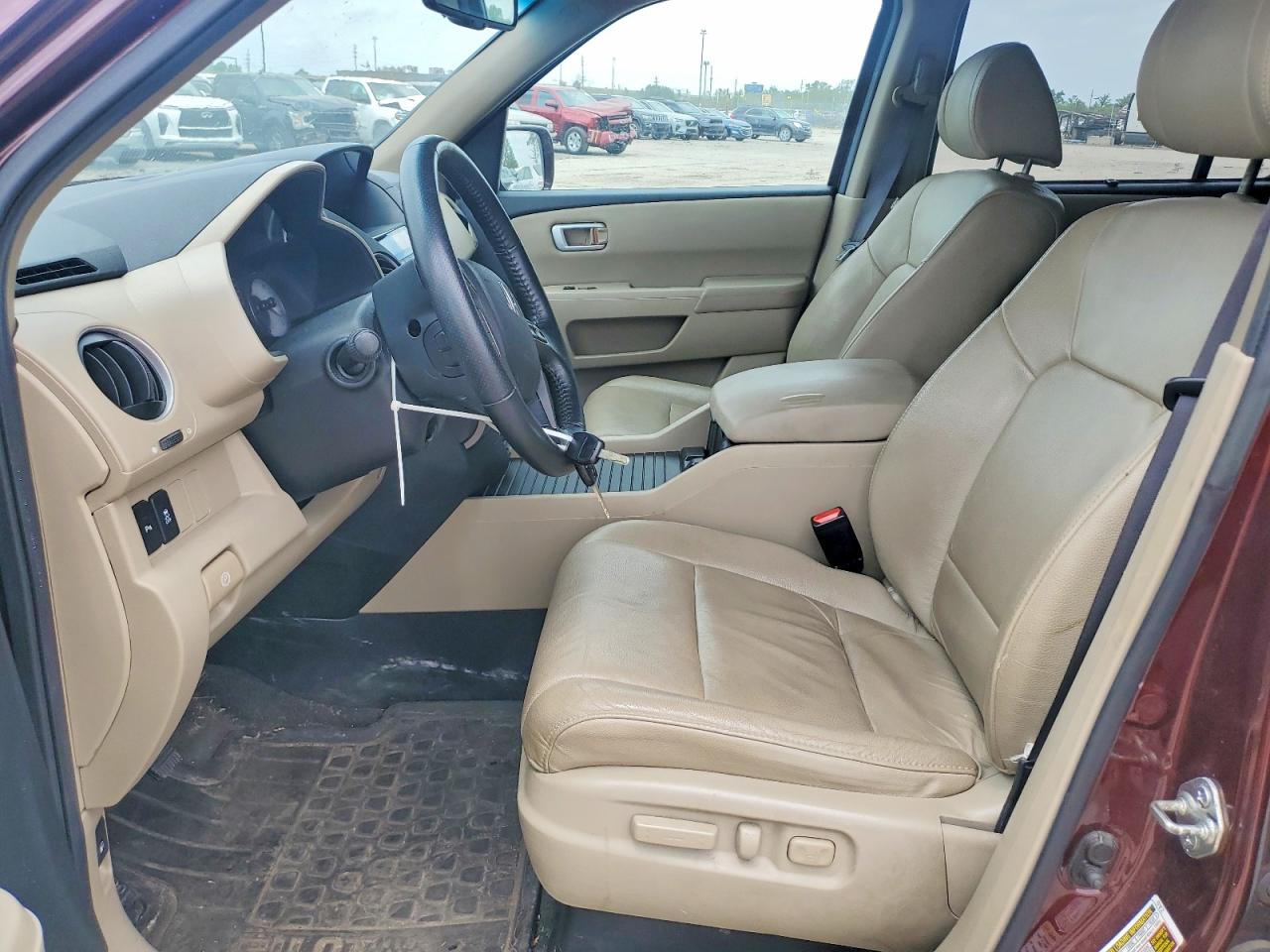 2013 Honda Pilot Touring Burgundy vin: 5FNYF4H92DB068156